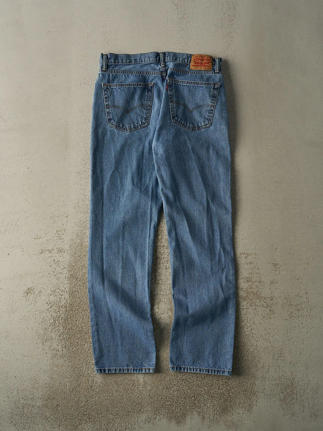 Vintage Y2K Mid Wash Levi's 516 Jeans (35.5x33) sold by Rebalance Vintage product image thumbnail 3