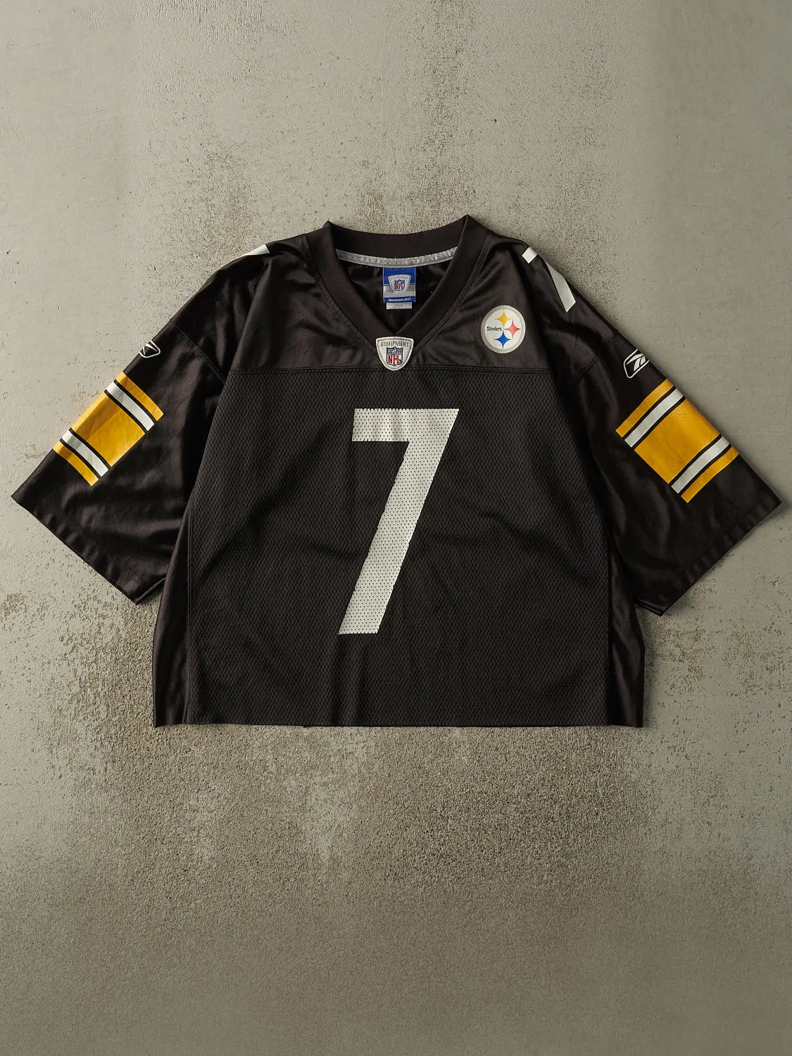Vintage Y2K Black Pittsburgh Steelers Ben Roethlisberger #10 Cropped Football Jersey (M/L) sold by Rebalance Vintage
