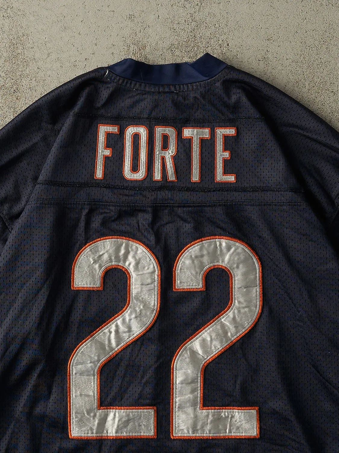 Vintage Y2K Navy Blue Chicago Bears Matt Forte #22 Cropped Football Jersey (L/XL) sold by Rebalance Vintage product image thumbnail 4