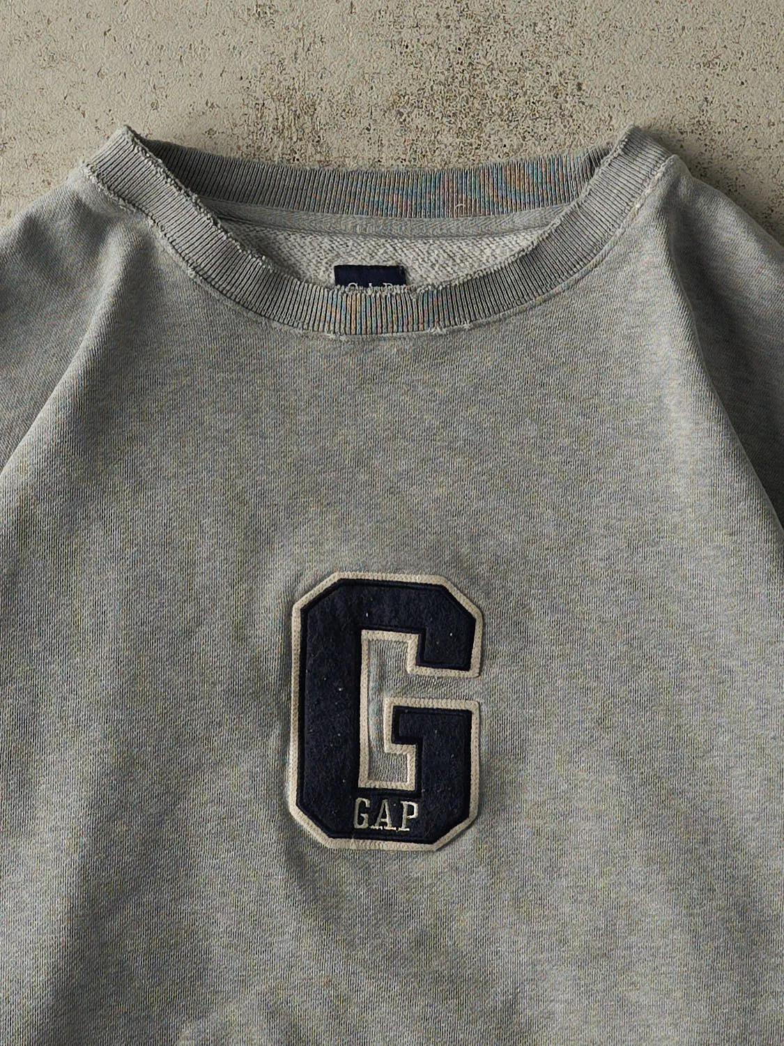 Vintage Y2K Grey Gap Embroidered Crewneck (L) sold by Rebalance Vintage product image thumbnail 2