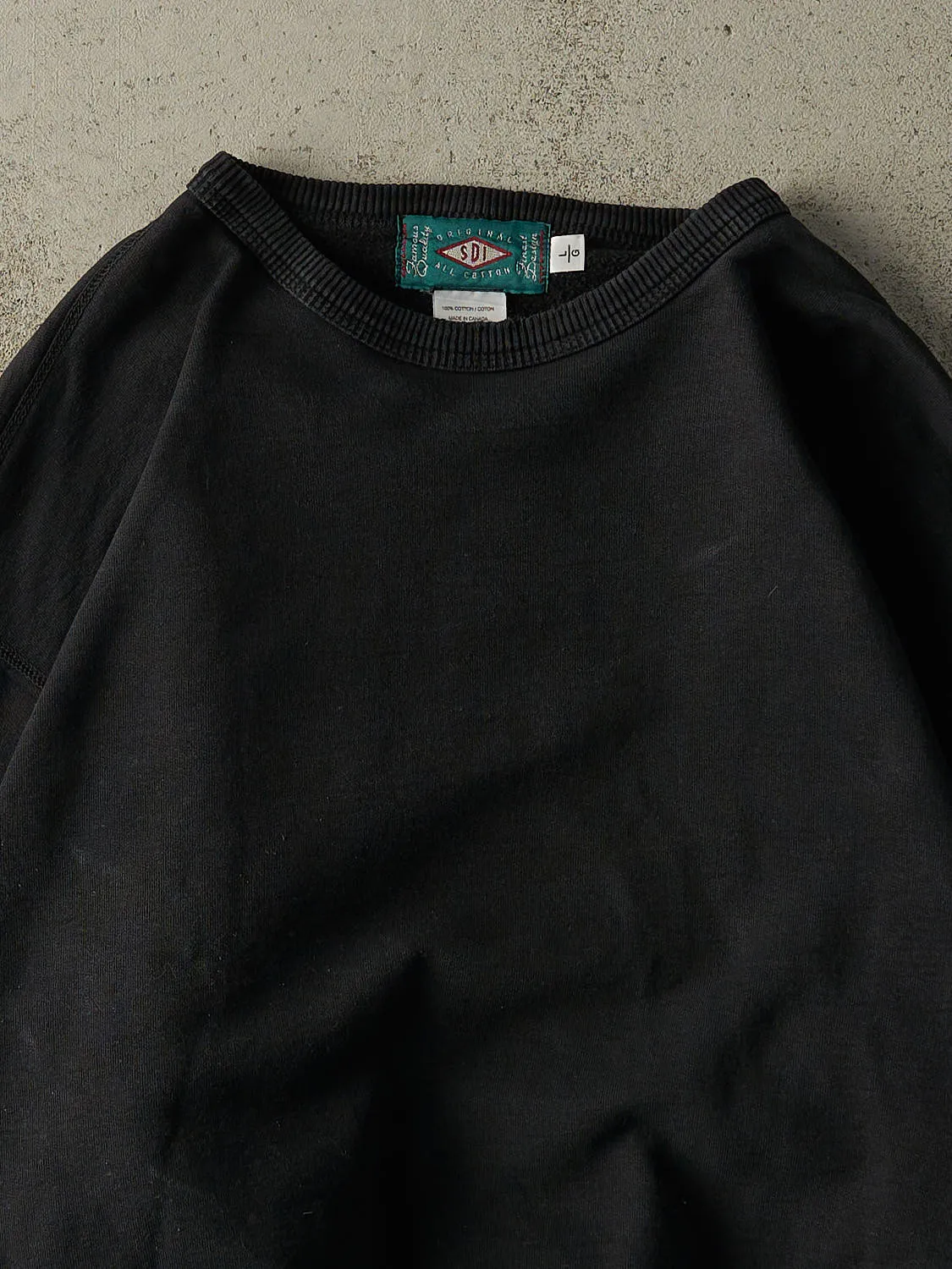 Vintage Y2K Black Blank Crewneck (XL) sold by Rebalance Vintage product image thumbnail 2