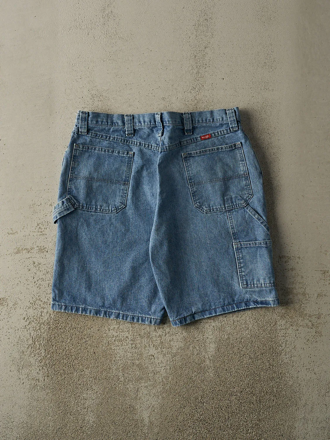Vintage Y2K Mid Wash Wrangler Carpenter Jean Shorts (36x10) sold by Rebalance Vintage product image thumbnail 3