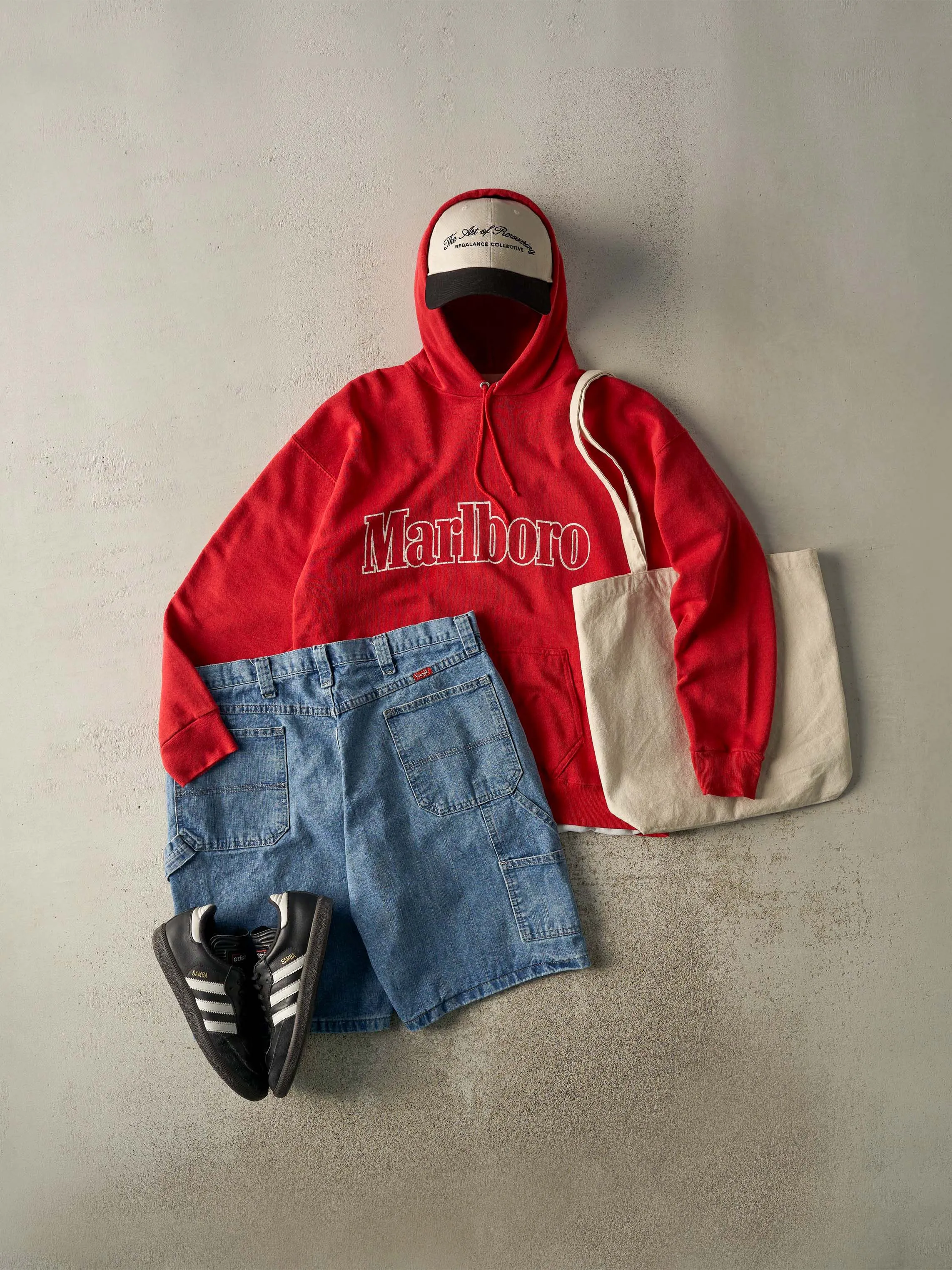 Vintage Y2K Mid Wash Wrangler Carpenter Jean Shorts (36x10) sold by Rebalance Vintage product image thumbnail 2