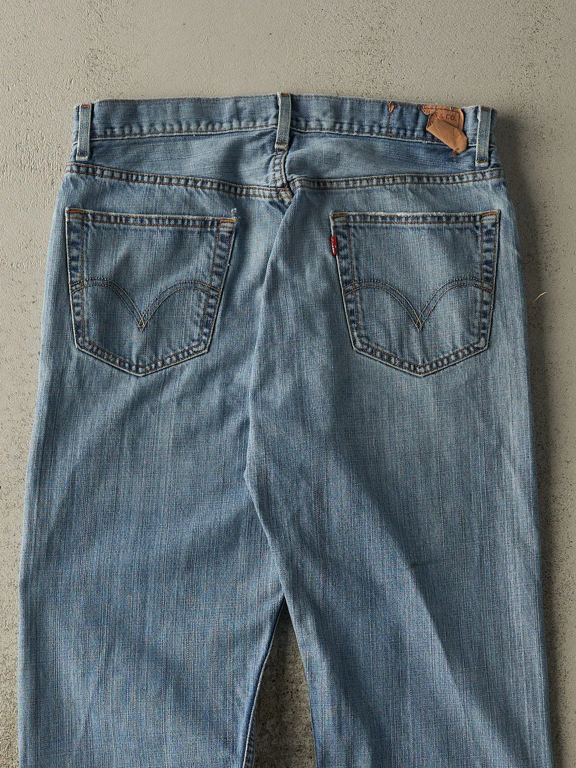 Vintage Y2K Light Wash Levi's Jeans (33.5x33.5) sold by Rebalance Vintage product image thumbnail 4