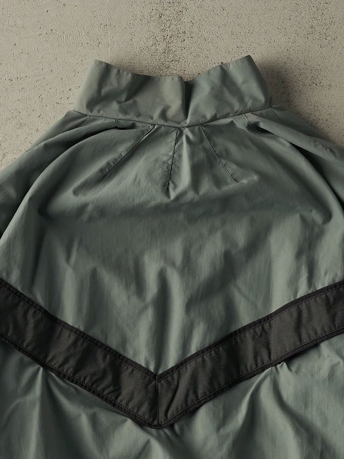 Vintage 90s Grey US Army Windbreaker Jacket (XL/XXL) sold by Rebalance Vintage product image thumbnail 4