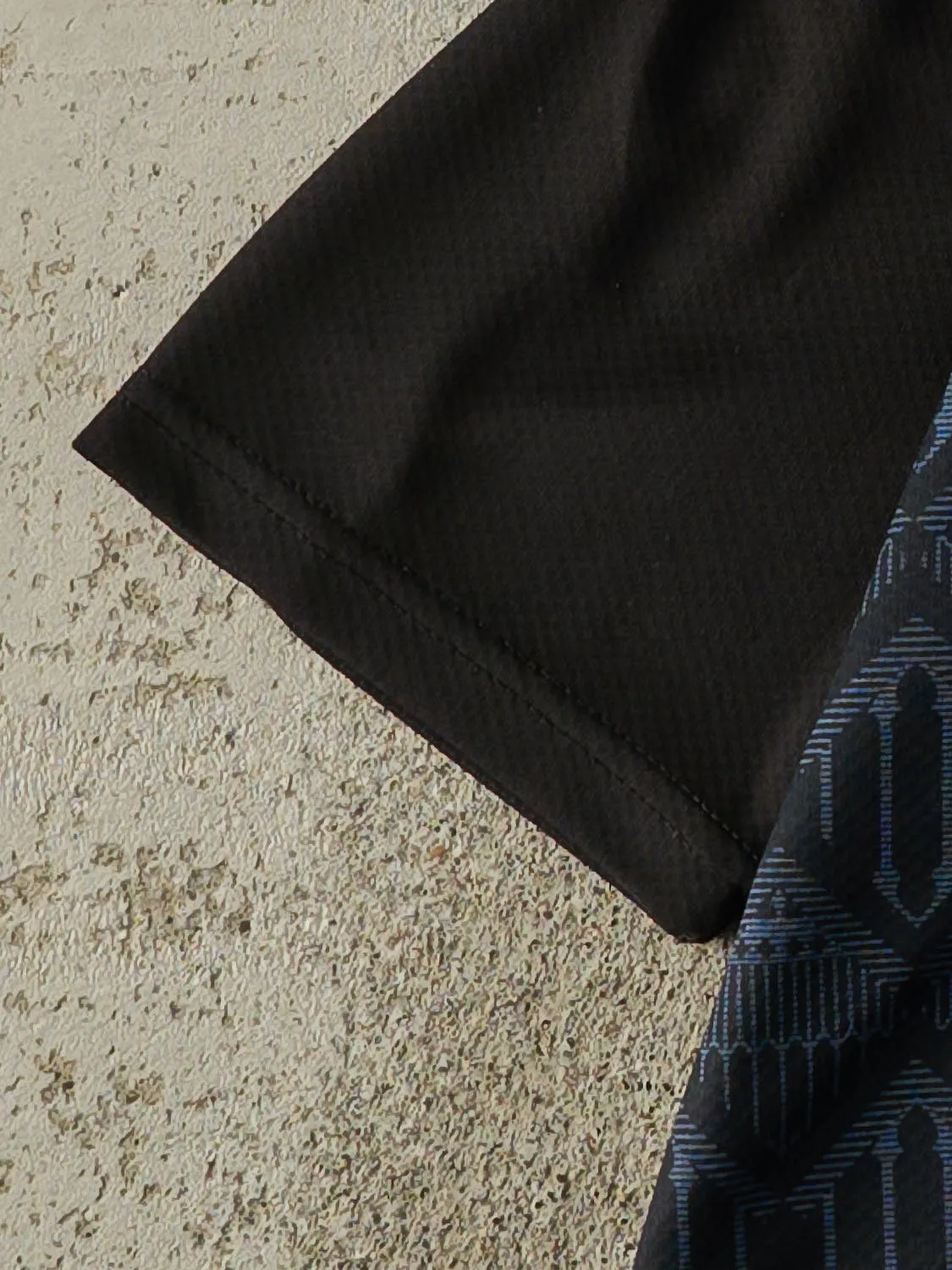 Vintage Y2K Black & Navy Blue Manchester City Soccer Jersey (S/M) sold by Rebalance Vintage product image thumbnail 4