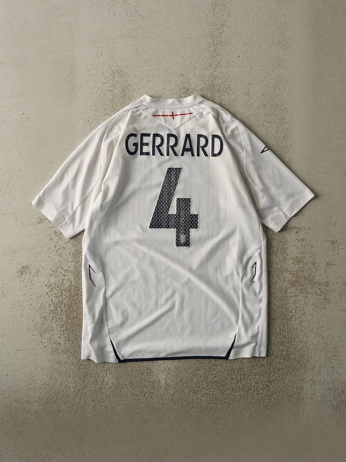 Vintage 09' White England #4 Steven Gerrard Soccer Jersey (M/L) sold by Rebalance Vintage product image thumbnail 2