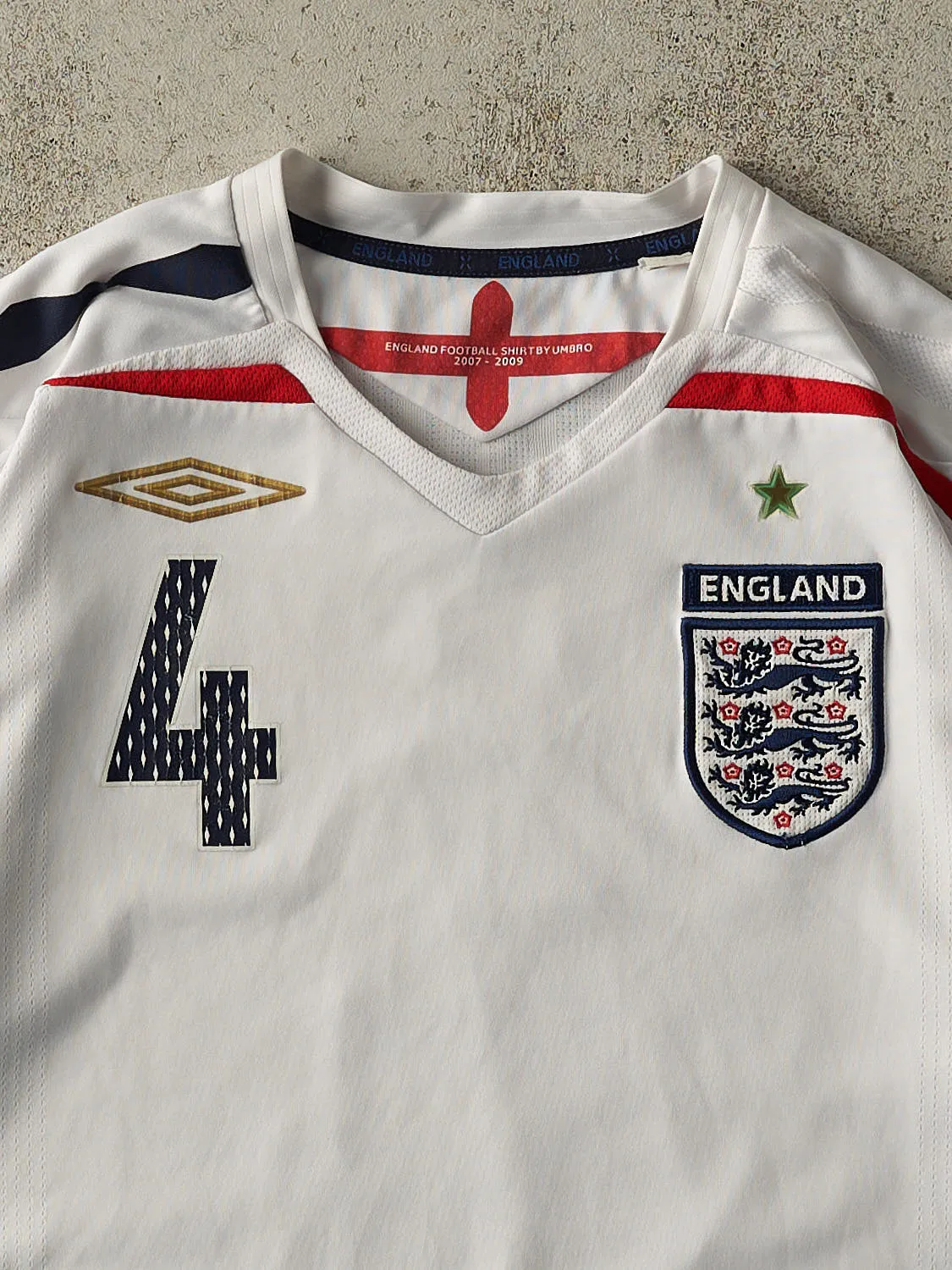 Vintage 09' White England #4 Steven Gerrard Soccer Jersey (M/L) sold by Rebalance Vintage product image thumbnail 3