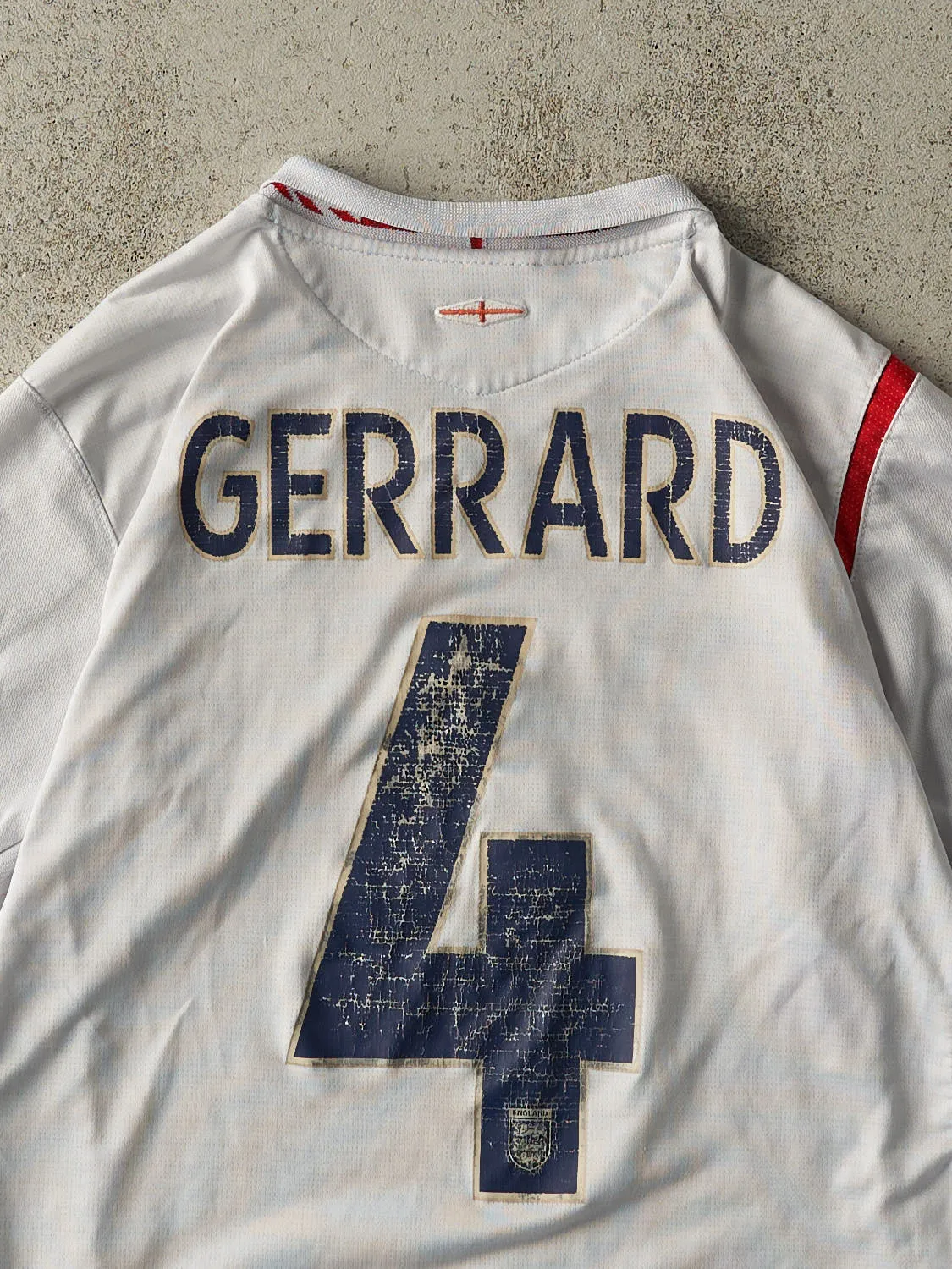 Vintage Y2K White England #4 Steven Gerrard Soccer Jersey (M/L) sold by Rebalance Vintage product image thumbnail 5
