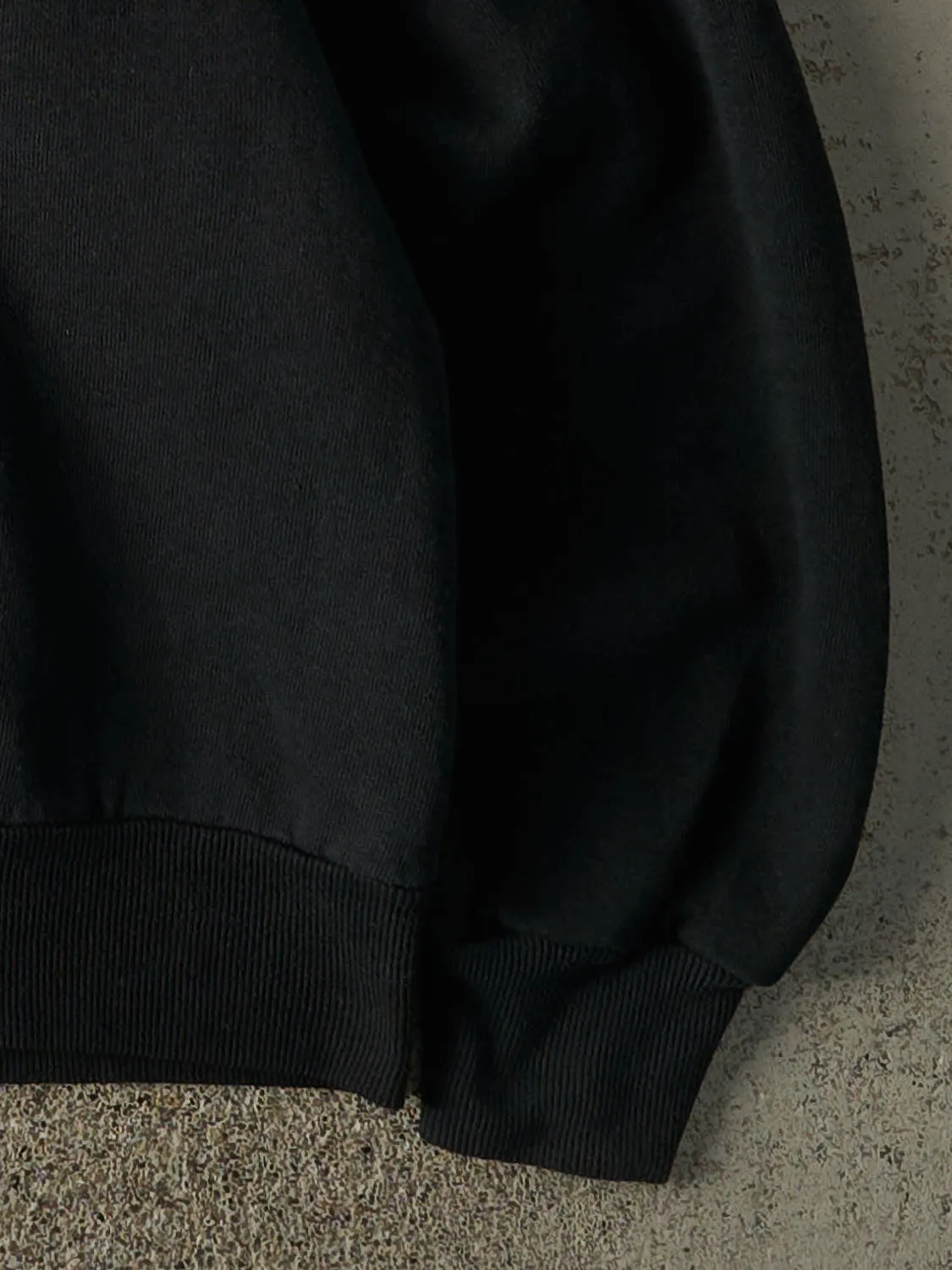 Vintage Y2K Black Blank Crewneck (M/L) sold by Rebalance Vintage product image thumbnail 3