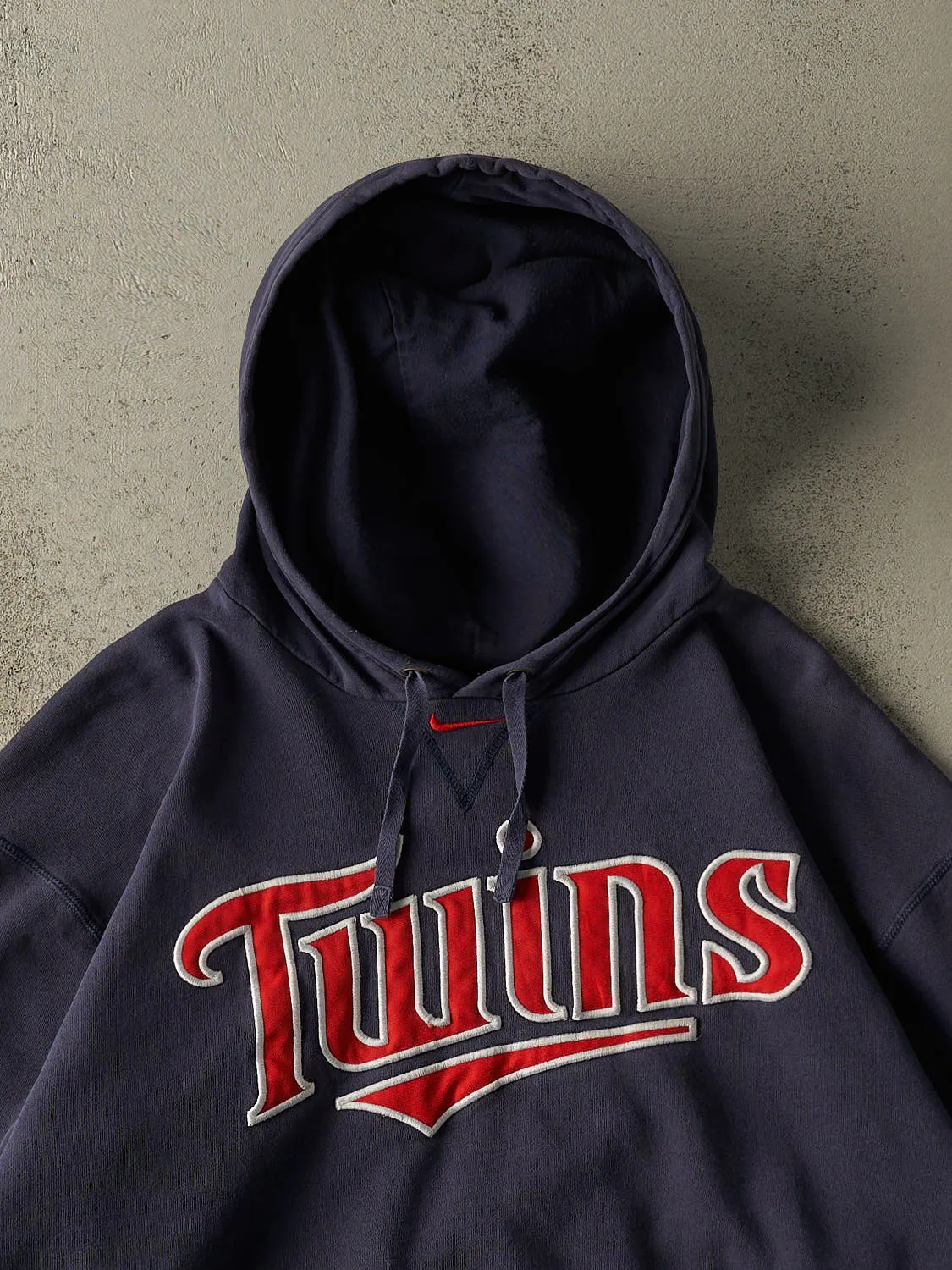 Vintage Y2K Navy Blue Minnesota Twins Embroidered Nike Hoodie (XL/XXL) sold by Rebalance Vintage product image thumbnail 2