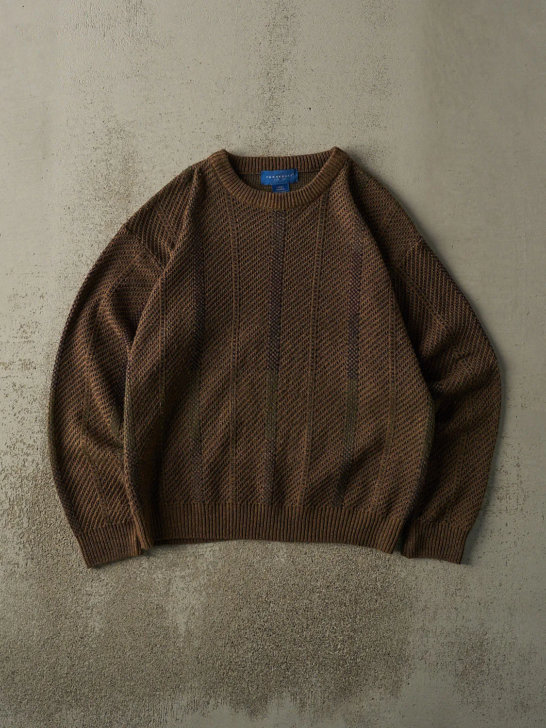 Vintage Y2K Brown Textured Knit (L) sold by Rebalance Vintage