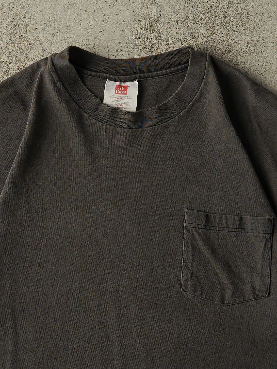 Vintage 90s Faded Black Blank Pocket Tee (M) sold by Rebalance Vintage product image thumbnail 2