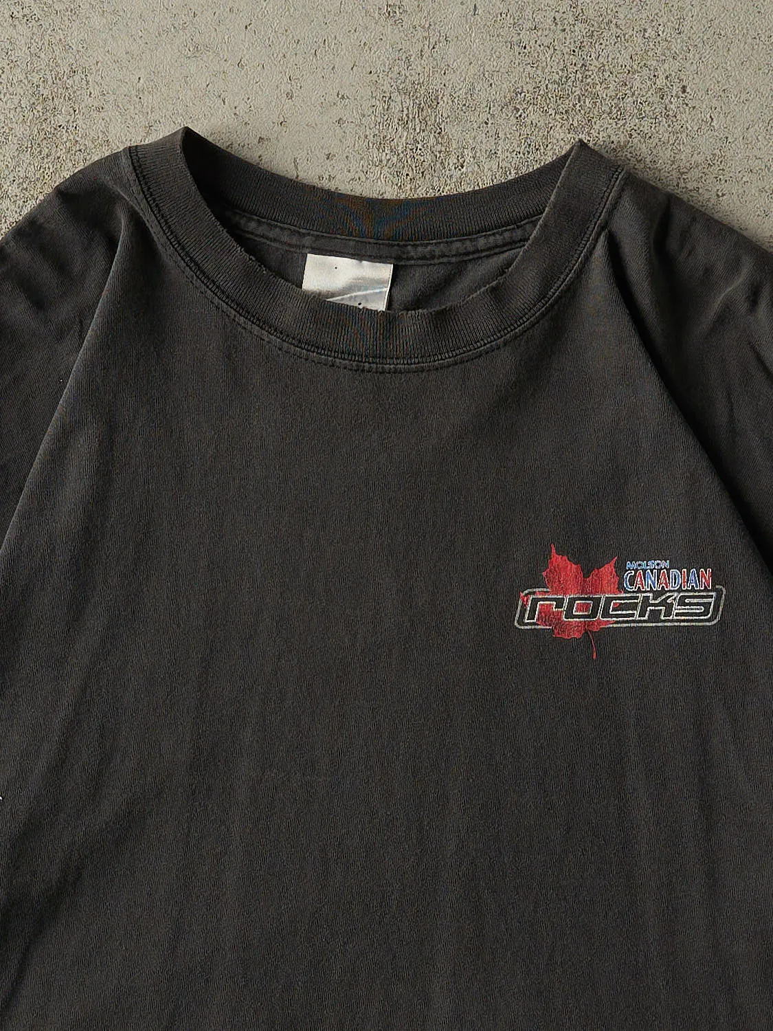Vintage 90s Faded Black Molson Canadian Rocks Tee (L/XL) sold by Rebalance Vintage product image thumbnail 3