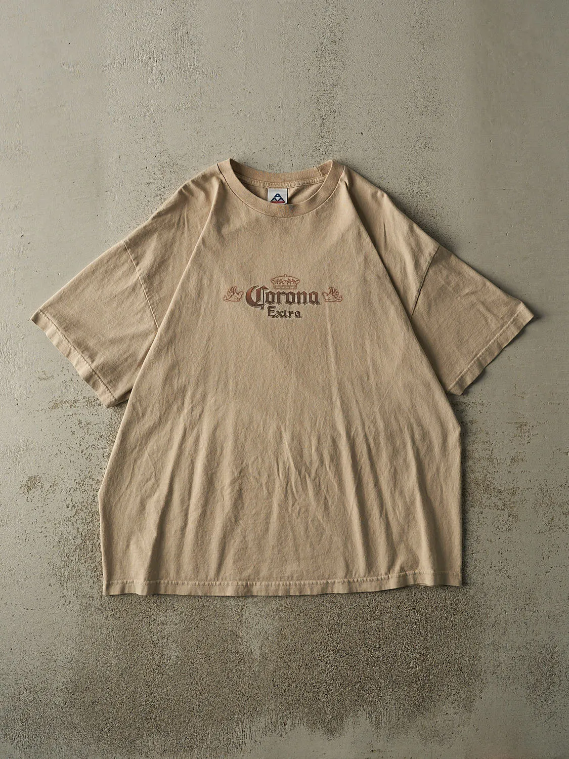 Vintage 04' Beige Corona Extra Tee (XL/XXL) sold by Rebalance Vintage