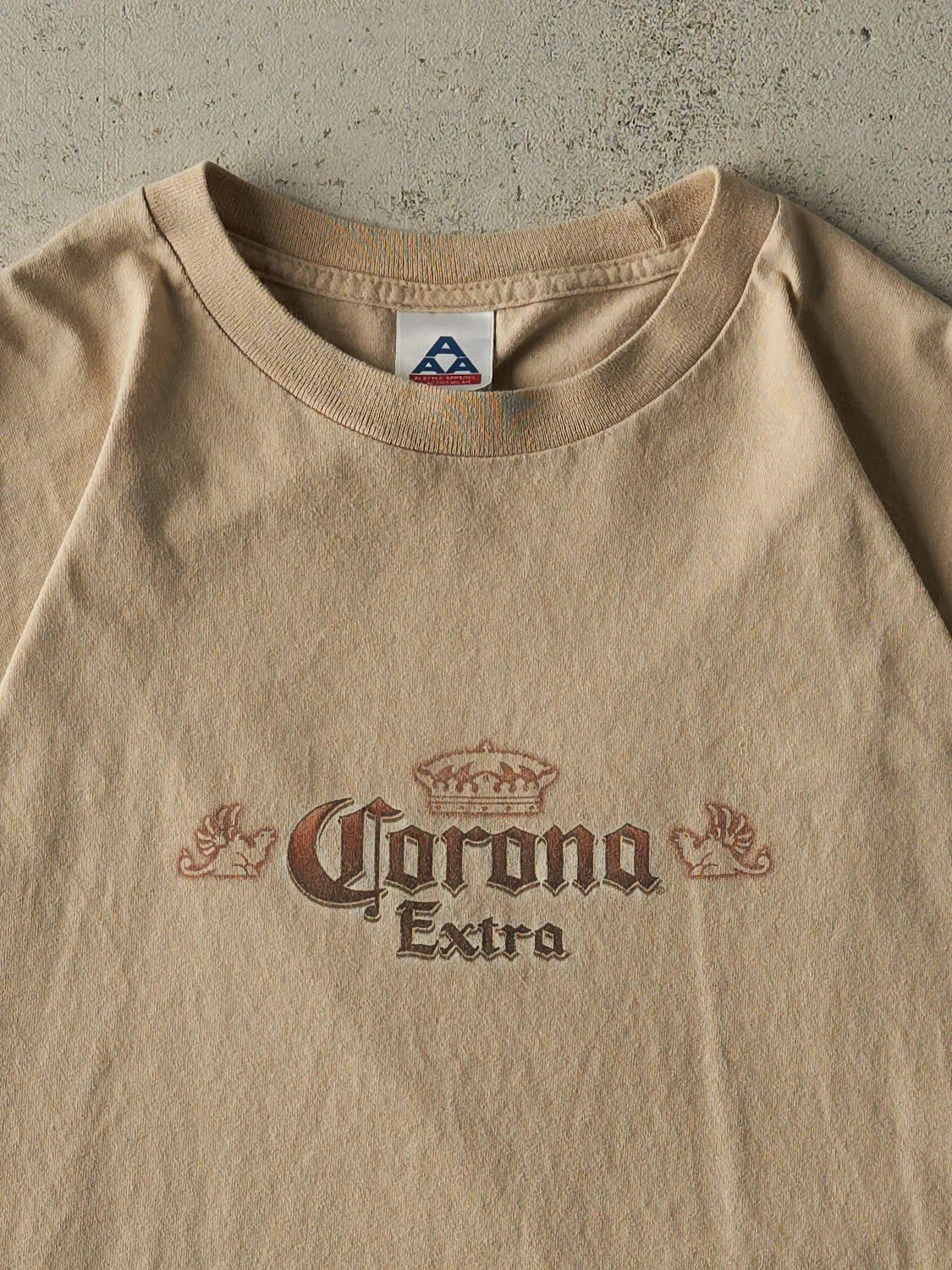 Vintage 04' Beige Corona Extra Tee (XL/XXL) sold by Rebalance Vintage product image thumbnail 3