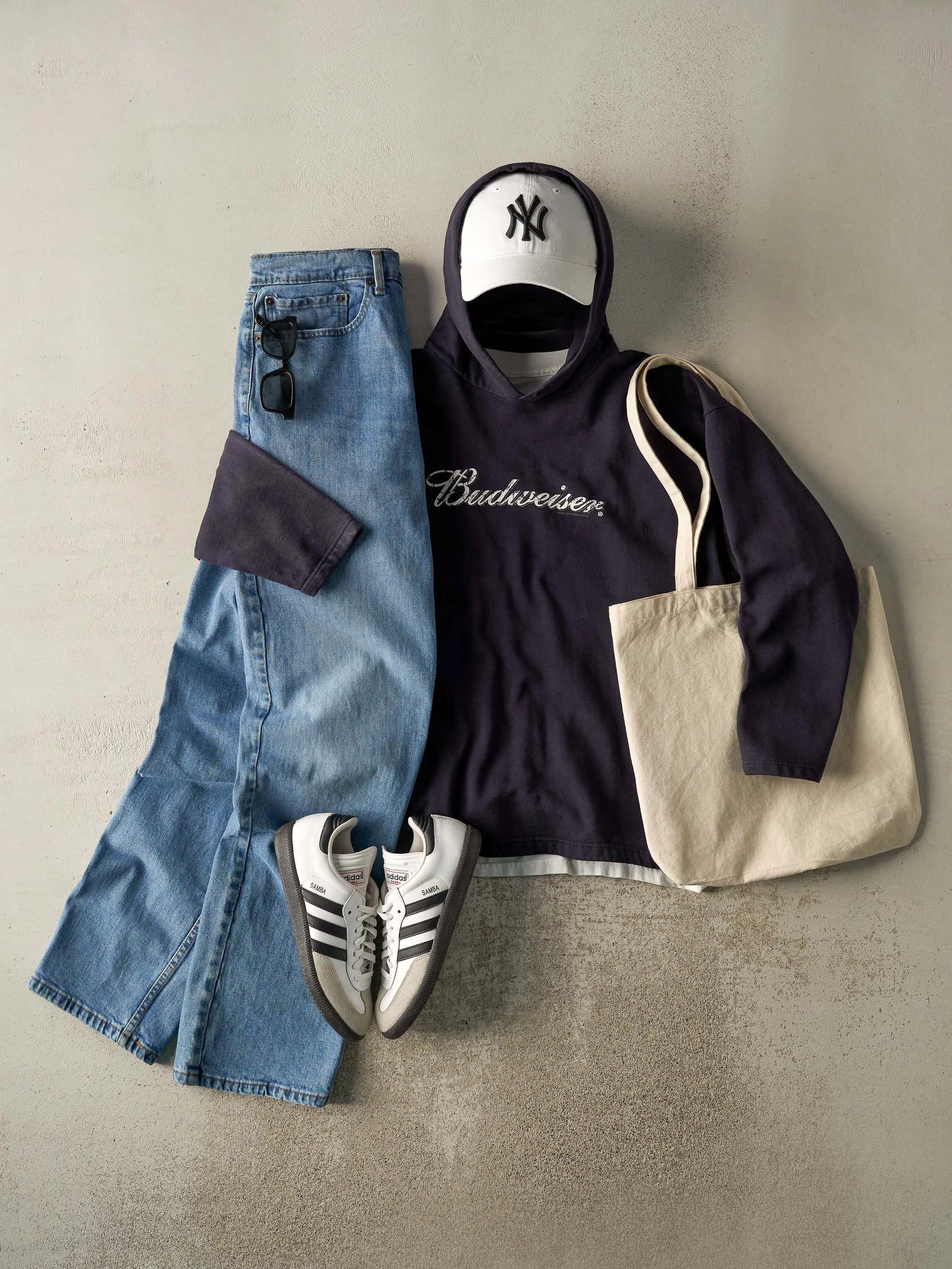 Vintage Y2K Mid Wash Levi's 505 Jeans (36x33) sold by Rebalance Vintage product image thumbnail 2