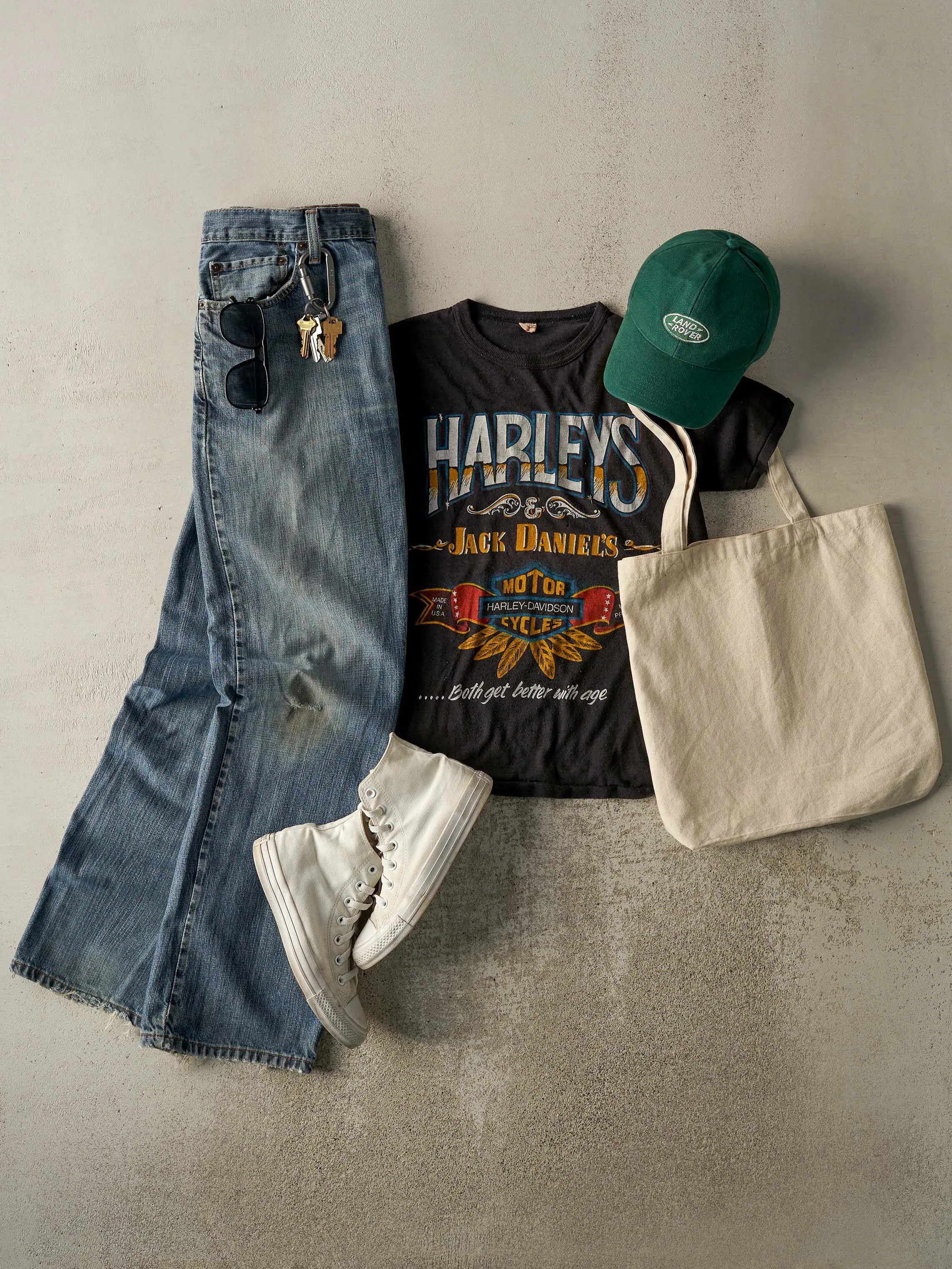 Vintage Y2K Mid Wash Levi's 505 Jeans (34x31.5) sold by Rebalance Vintage product image thumbnail 2