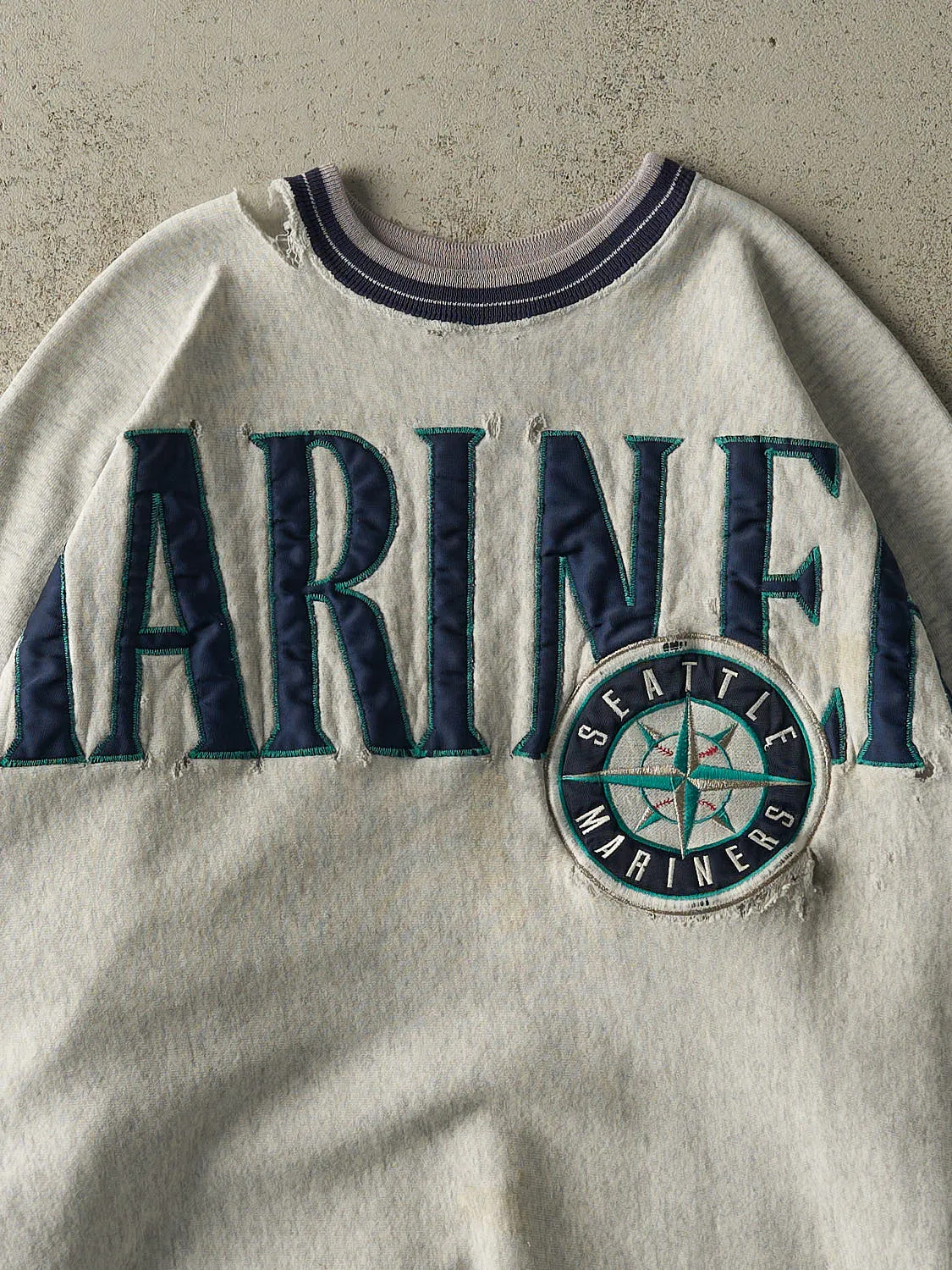 Vintage 90s Heather Grey Seattle Mariners Crewneck (XXL) sold by Rebalance Vintage product image thumbnail 3