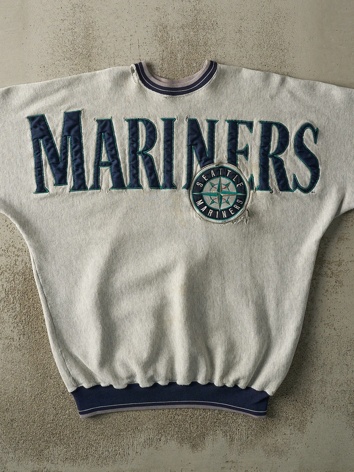 Vintage 90s Heather Grey Seattle Mariners Crewneck (XXL) sold by Rebalance Vintage product image thumbnail 2