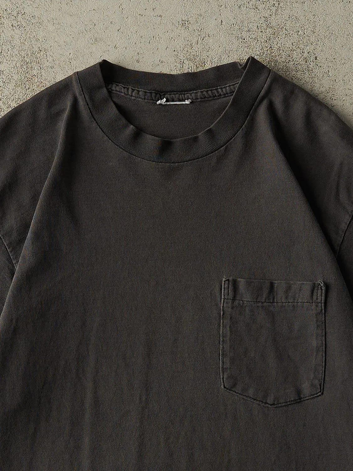 Vintage 90s Faded Black Single Stitch Blank Pocket Tee (M/L) sold by Rebalance Vintage product image thumbnail 2