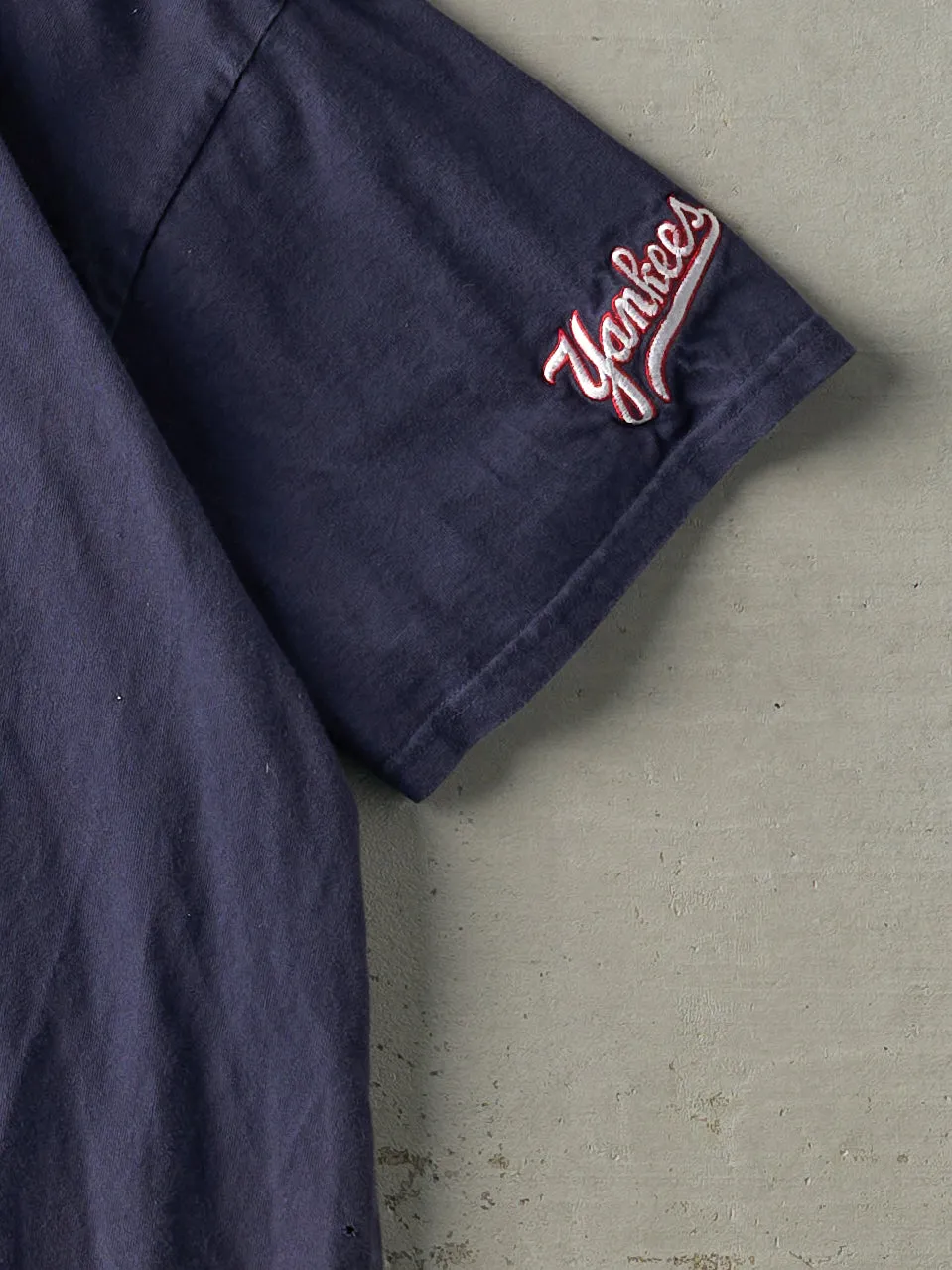 Vintage Y2K Navy Blue Embroidered New York Yankees Nike Tee (XL) sold by Rebalance Vintage product image thumbnail 4