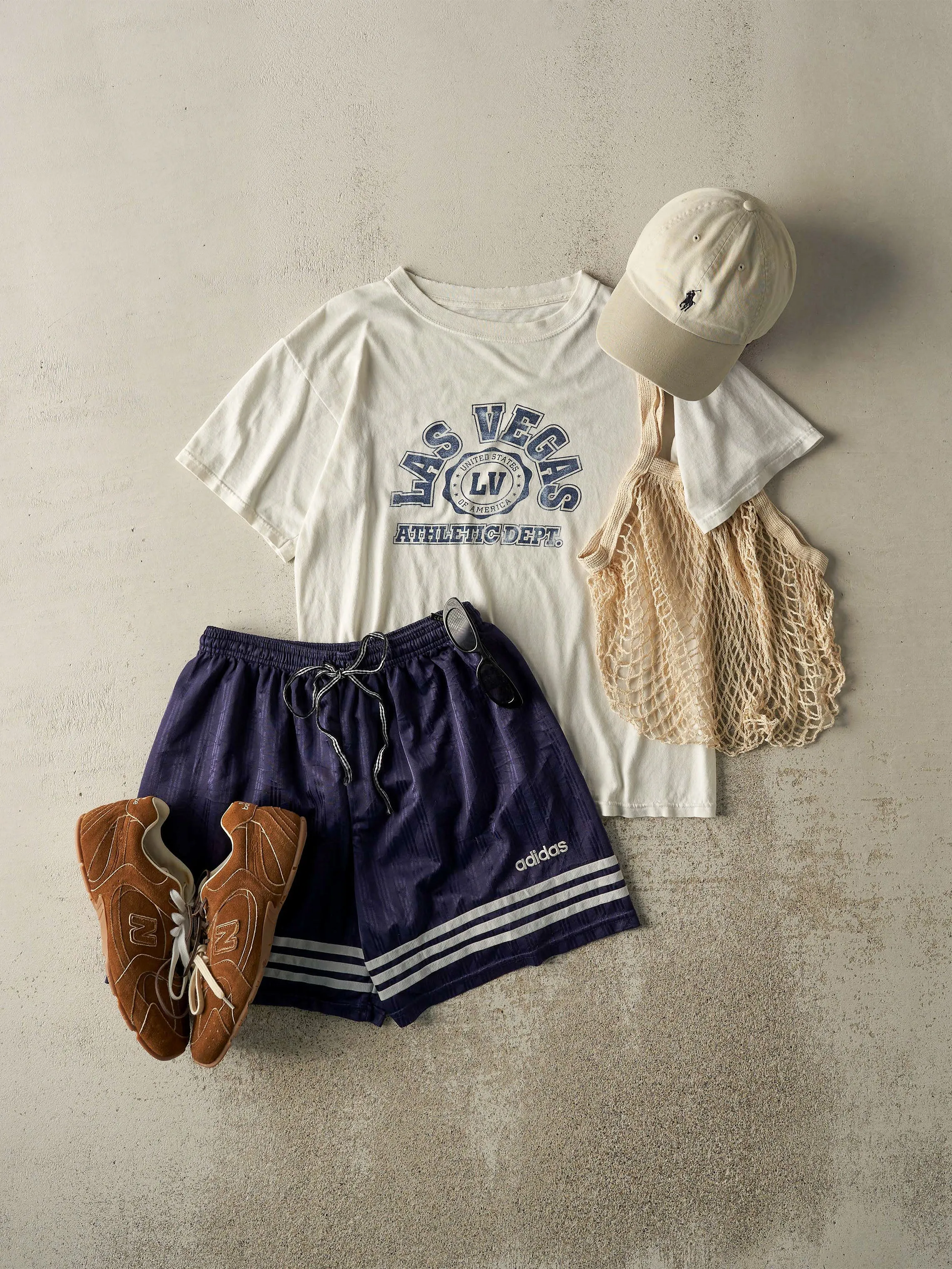 Vintage 90s White Las Vegas Tee (M) sold by Rebalance Vintage product image thumbnail 2