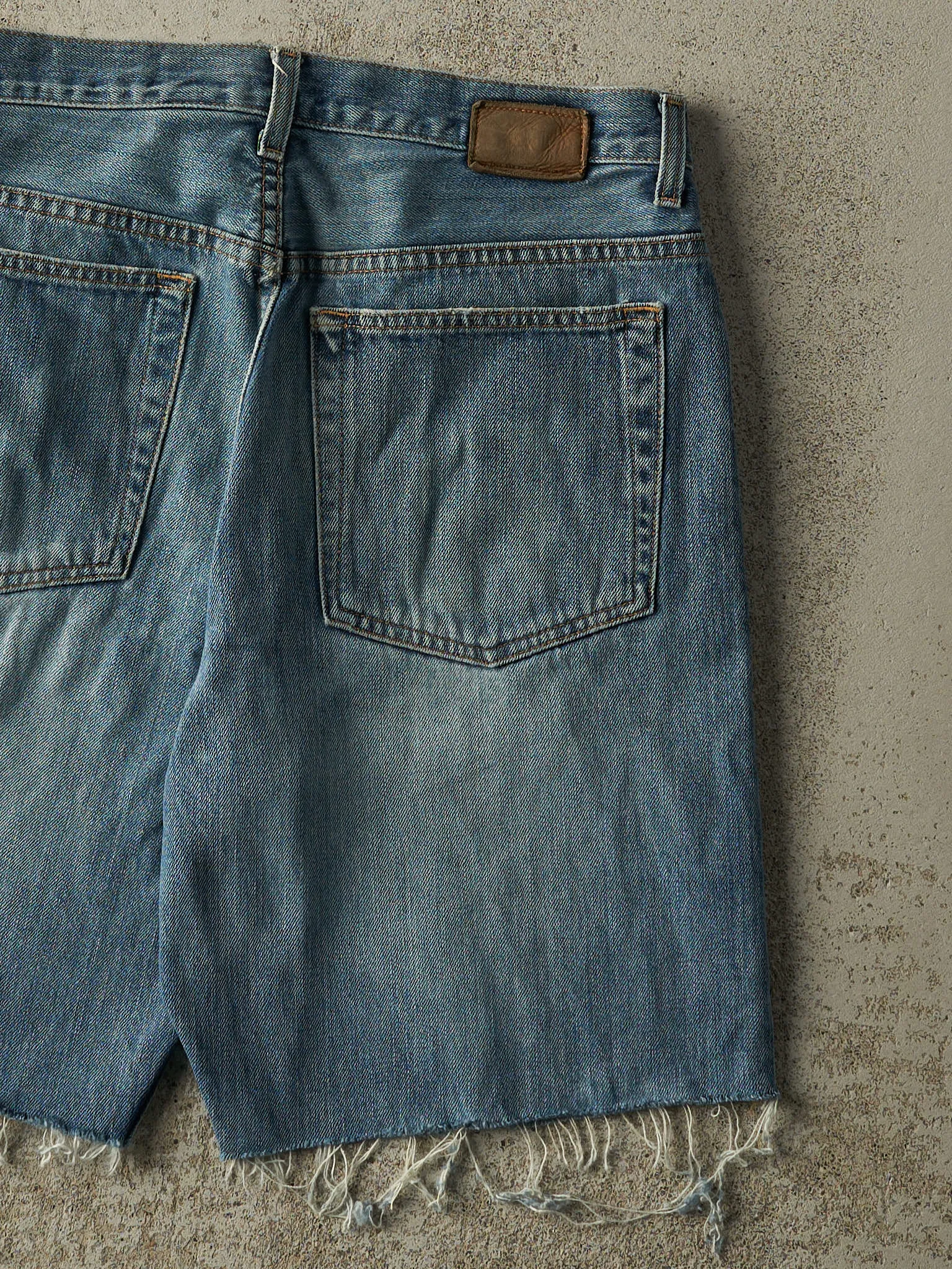 Vintage 90s Mid Wash Gap Cut Off Jean Shorts (33x9.5) sold by Rebalance Vintage product image thumbnail 4