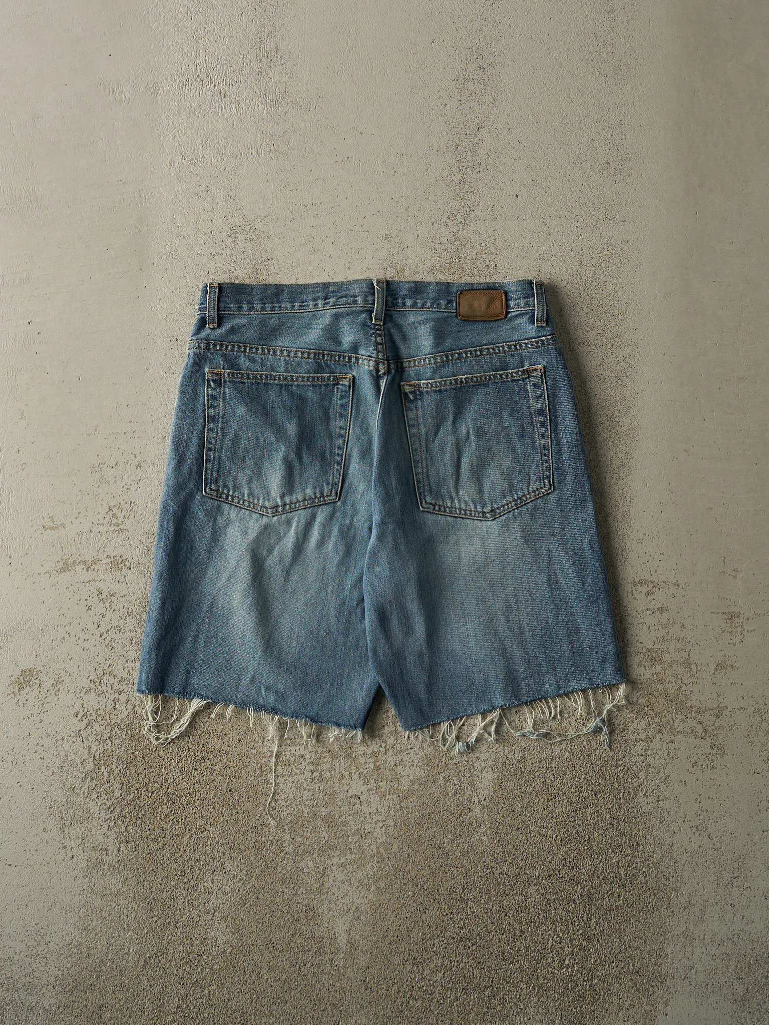 Vintage 90s Mid Wash Gap Cut Off Jean Shorts (33x9.5) sold by Rebalance Vintage product image thumbnail 2
