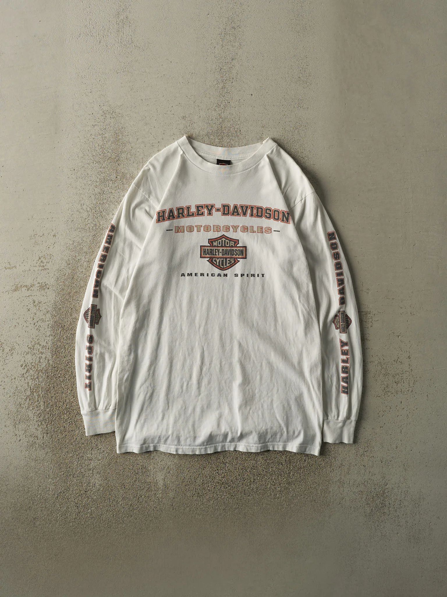 Vintage 00' White Sioux Falls, South Dakota Harley Davidson Long Sleeve (S/M) sold by Rebalance Vintage