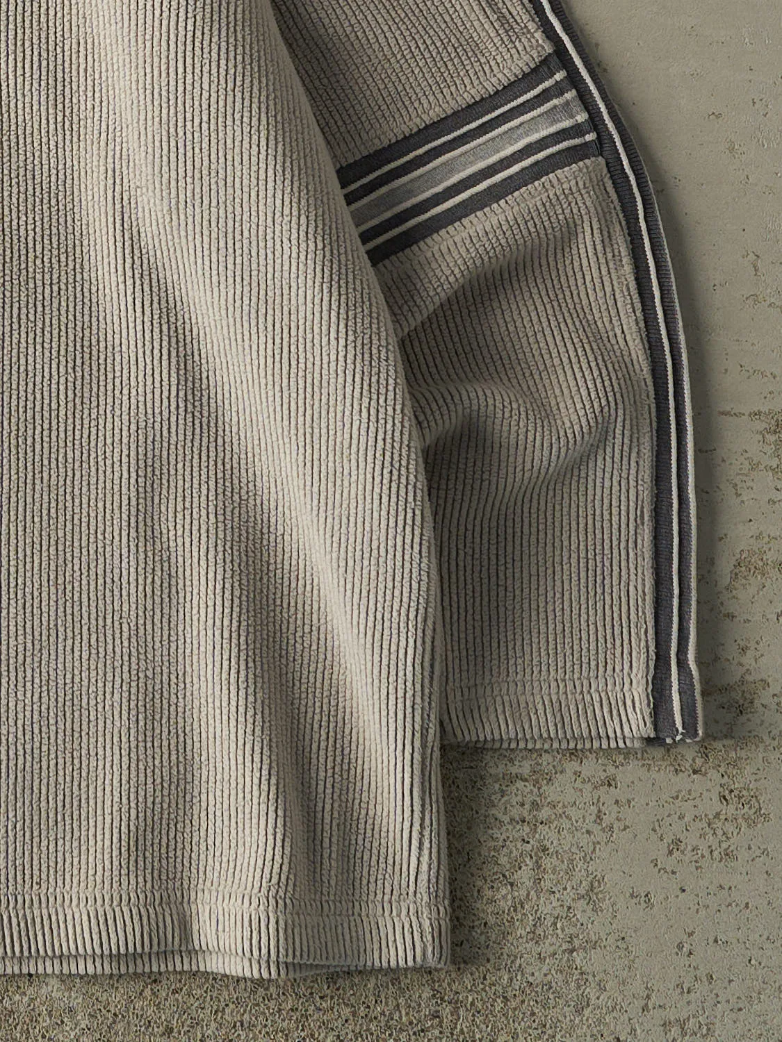 Vintage Y2K Beige Striped Fleece Long Sleeve (L) sold by Rebalance Vintage product image thumbnail 3