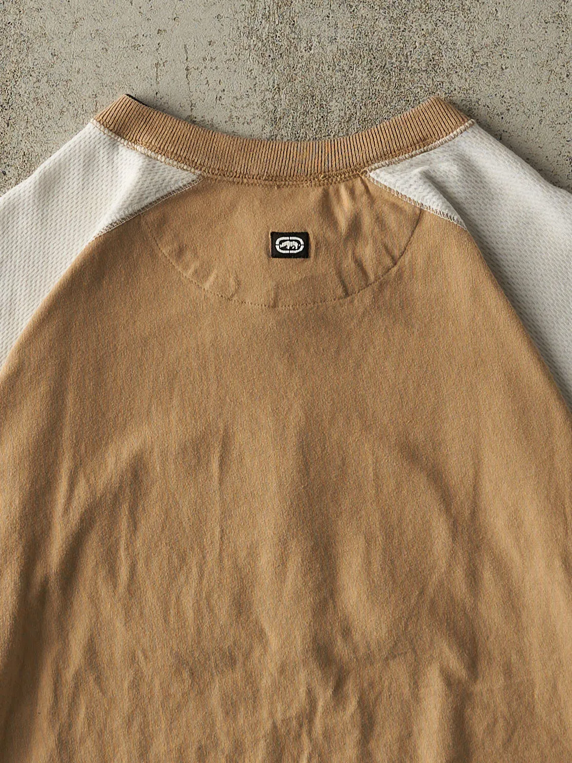 Vintage Y2K Beige & White Ecko Embroidered Tee (XXL) sold by Rebalance Vintage product image thumbnail 3