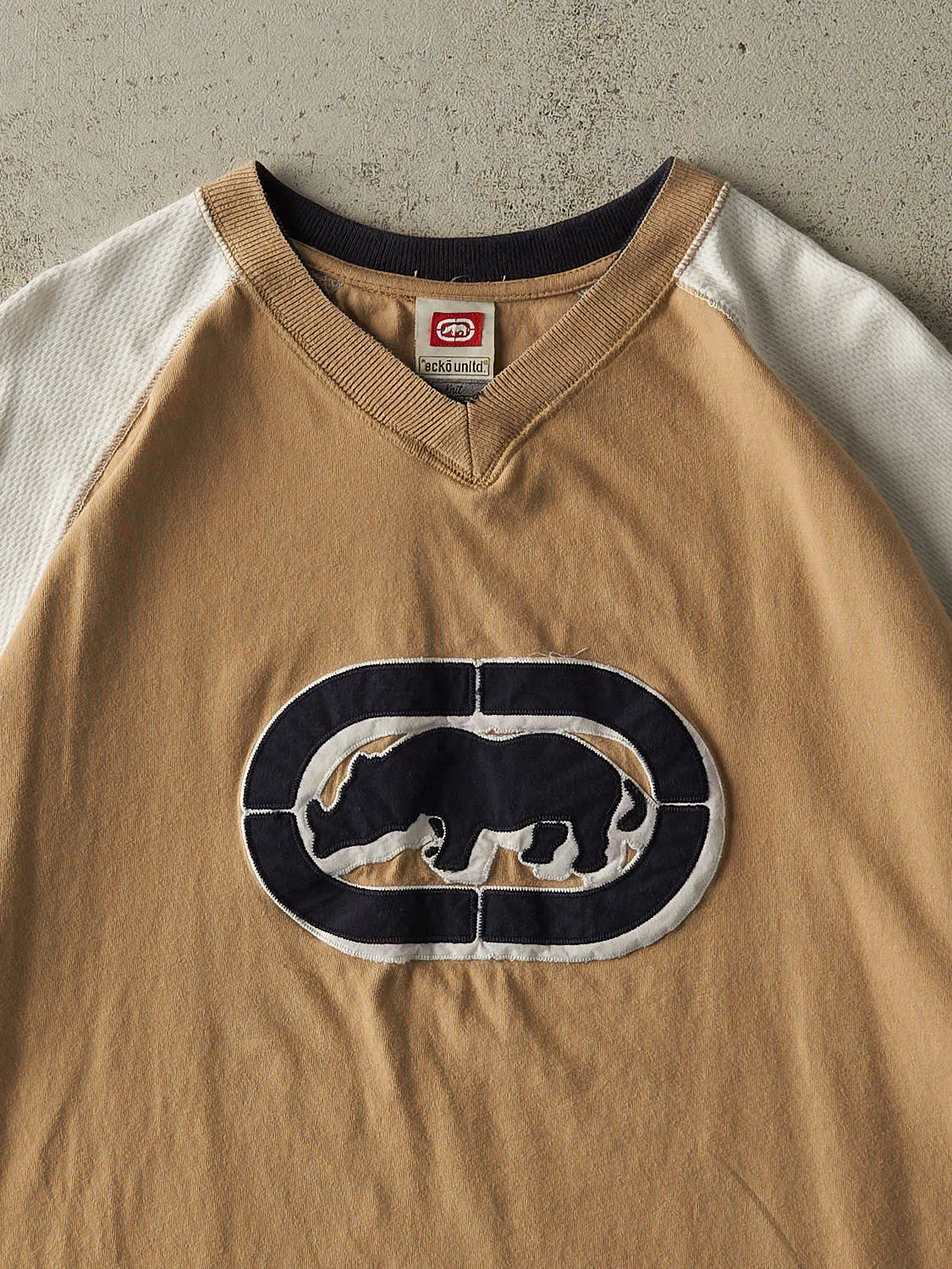 Vintage Y2K Beige & White Ecko Embroidered Tee (XXL) sold by Rebalance Vintage product image thumbnail 2