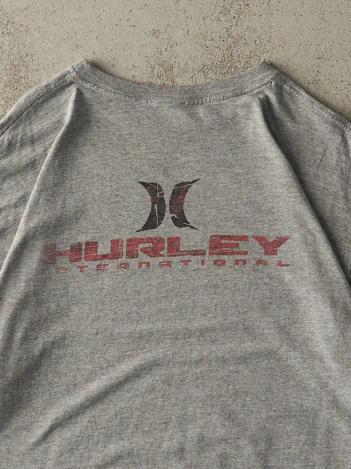 Vintage Y2K Grey Hurley Logo Tee (XL) sold by Rebalance Vintage product image thumbnail 4
