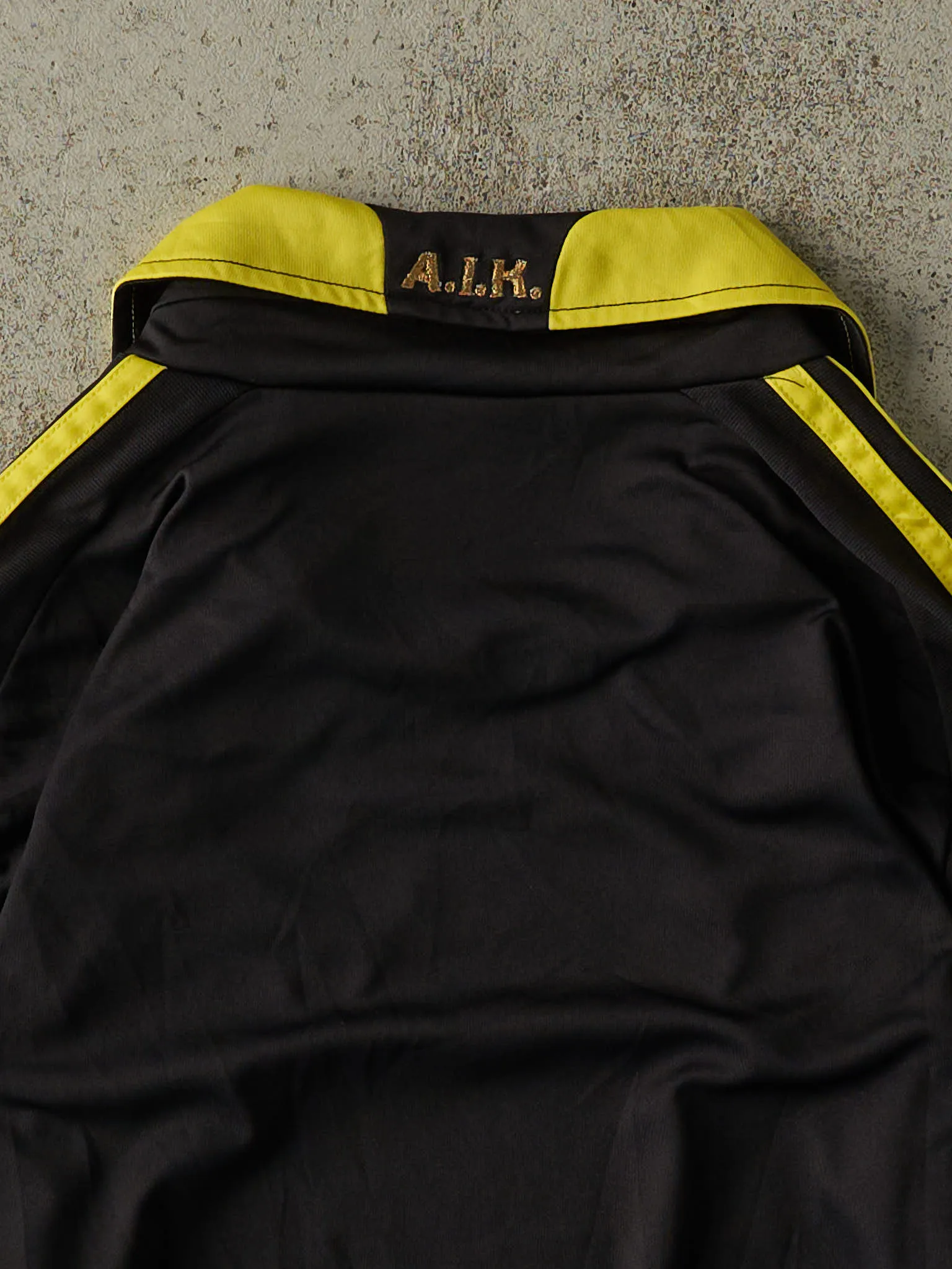 Vintage Y2K Black & Yellow Adidas AIK Fotboll Soccer Jersey (M/L) sold by Rebalance Vintage product image thumbnail 4