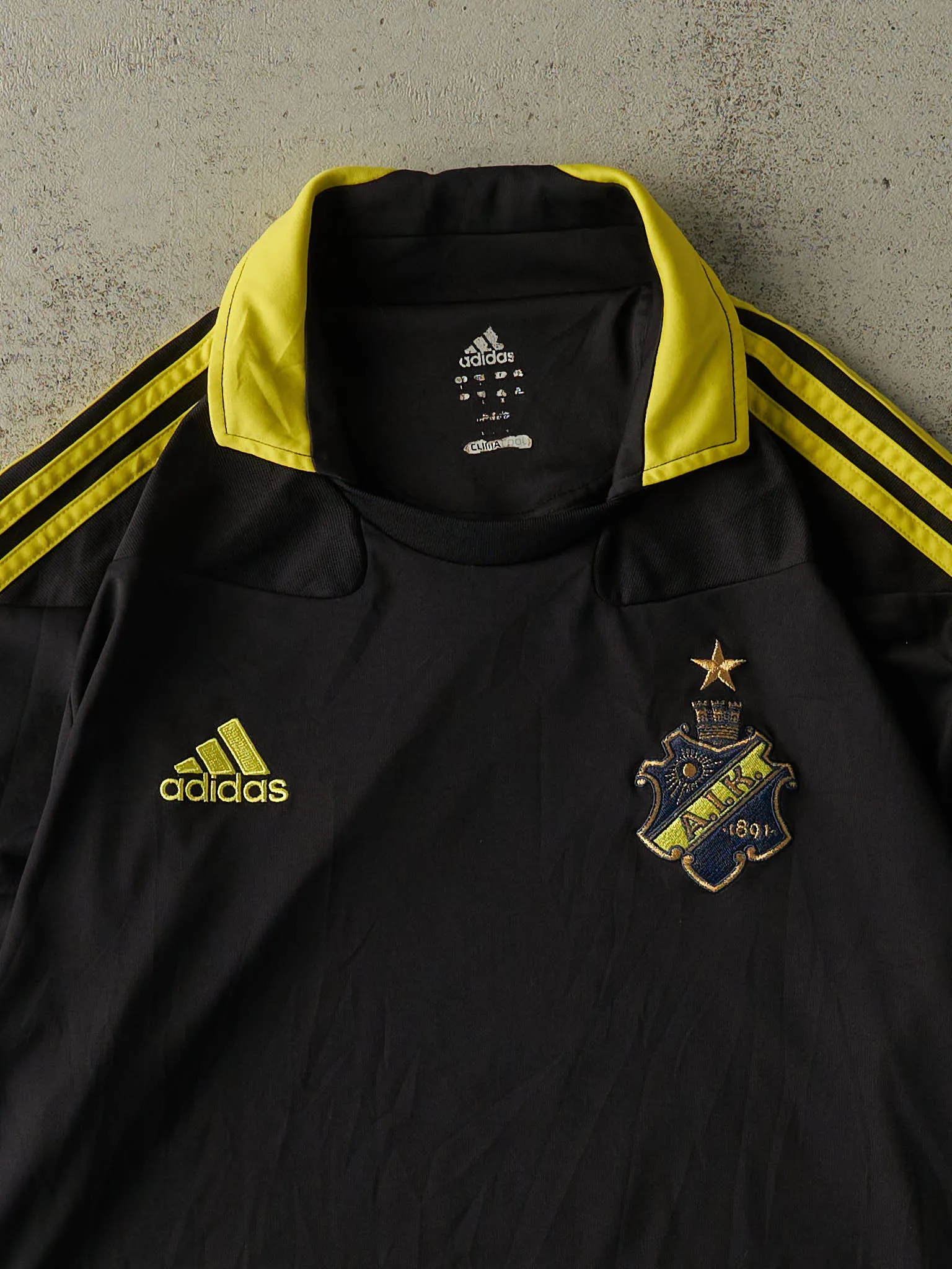 Vintage Y2K Black & Yellow Adidas AIK Fotboll Soccer Jersey (M/L) sold by Rebalance Vintage product image thumbnail 2