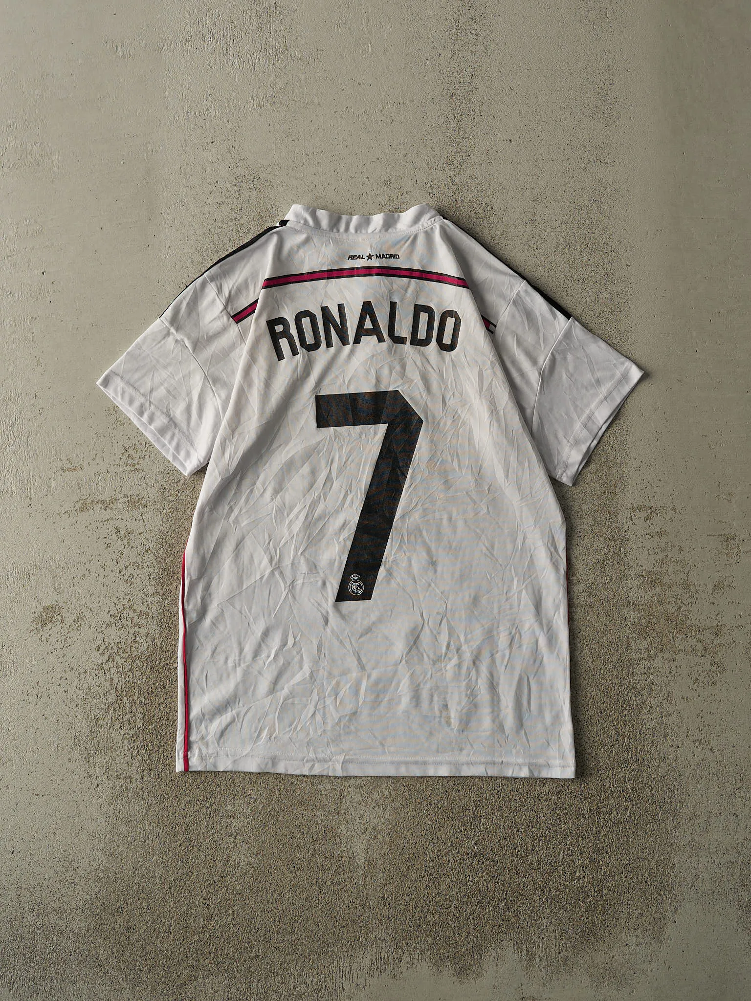 Vintage Y2K White Real Madrid #7 Christiano Ronaldo Soccer Jersey (S/M) sold by Rebalance Vintage product image thumbnail 2