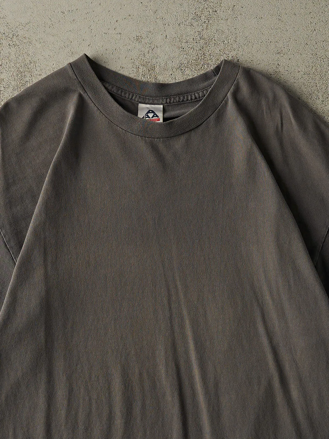 Vintage Y2K Charcoal Grey Blank Tee (XL) sold by Rebalance Vintage product image thumbnail 2