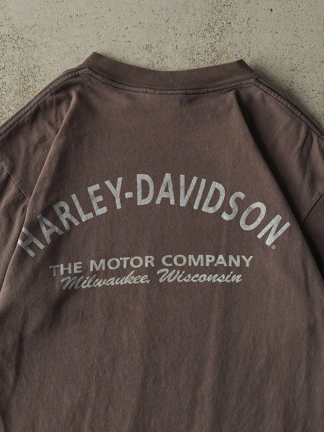 Vintage 90s Charcoal Grey Milwaukee WI Harley Davidson Tee (L/XL) sold by Rebalance Vintage product image thumbnail 4