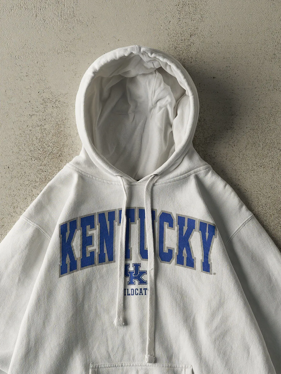 Vintage Y2K White University of Kentucky Wildcats Hoodie (M/L) sold by Rebalance Vintage product image thumbnail 2