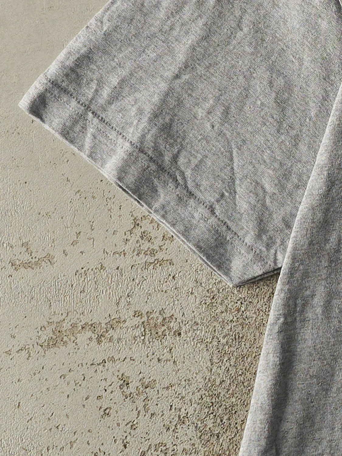 Vintage Y2K Grey Los Angeles Tee (XL/XXL) sold by Rebalance Vintage product image thumbnail 3