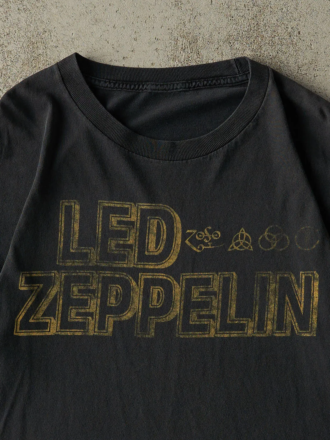 Vintage 11' Faded Black Led Zeppelin Tee (M/L) sold by Rebalance Vintage product image thumbnail 3