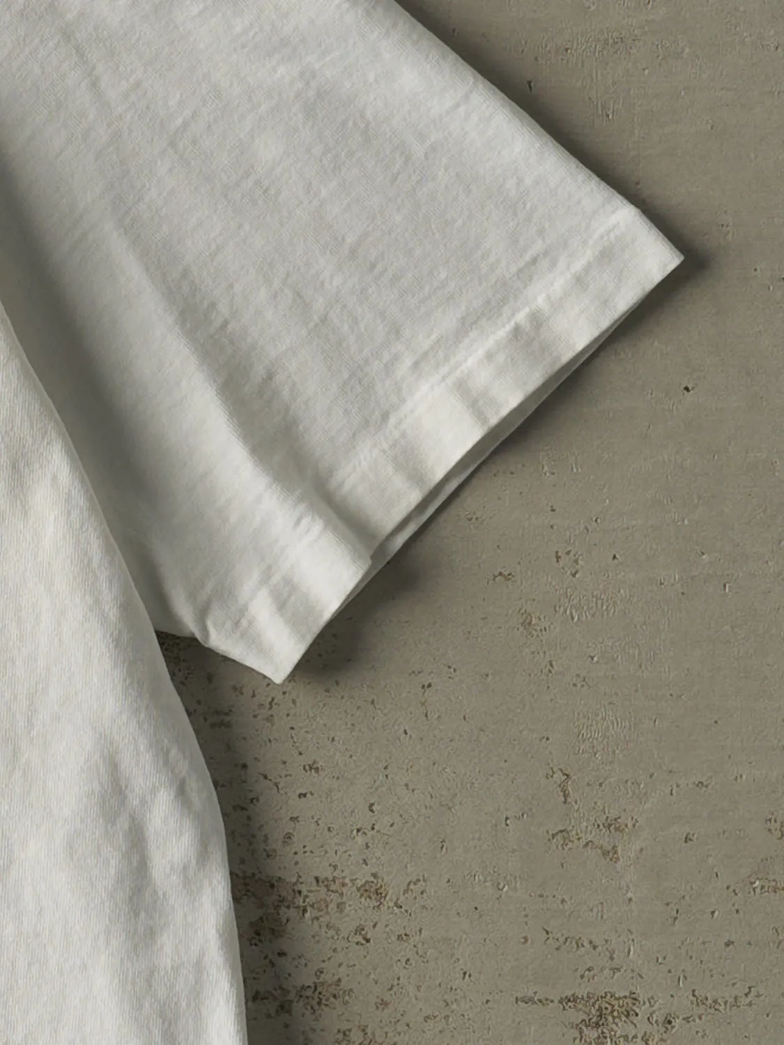 Vintage 90s White Hard Rock Cafe Las Vegas Embroidered Single Stitch Tee (L/XL) sold by Rebalance Vintage product image thumbnail 3