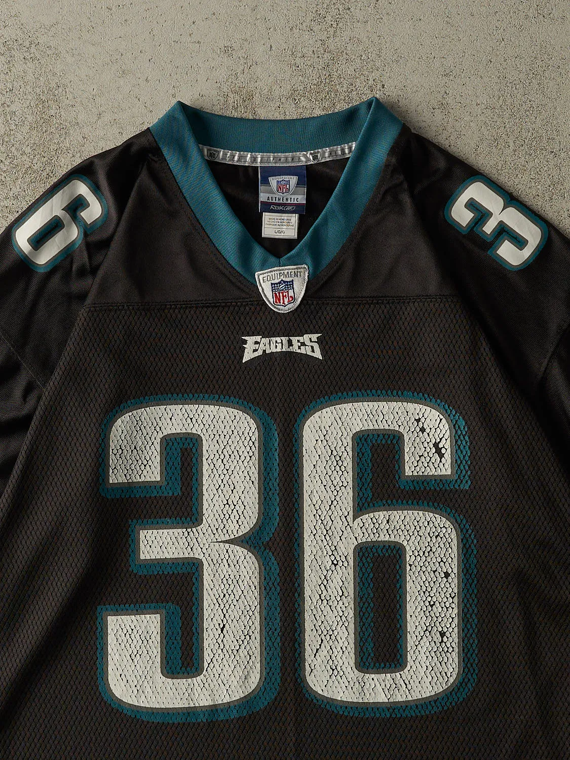 Vintage Y2K Black Philadelphia Eagles #36 Demarco Cropped Jersey (L/XL) sold by Rebalance Vintage product image thumbnail 3