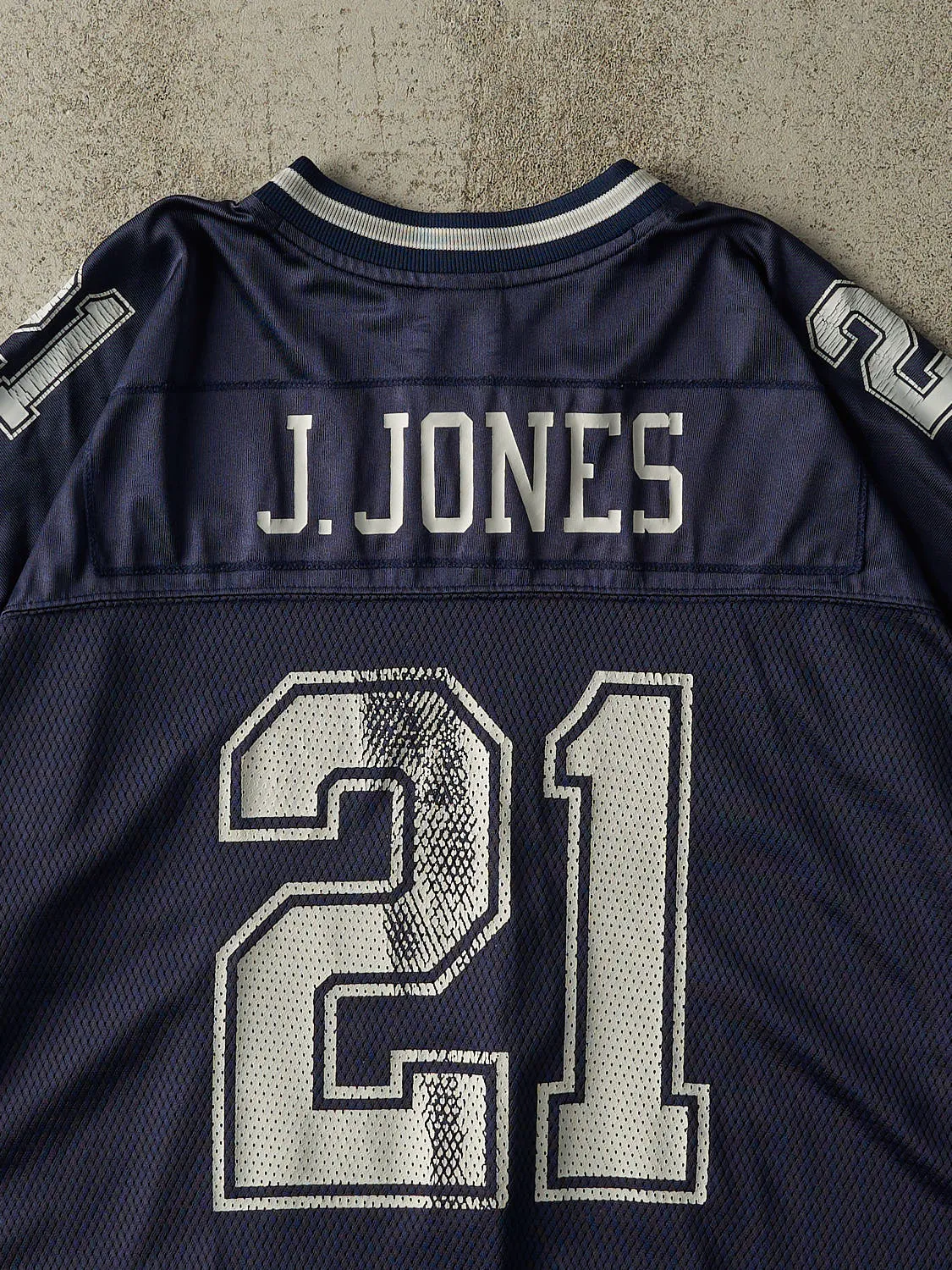 Vintage Y2K Navy Blue Dallas Cowboys Julius Jones #21 Cropped Boxy Jersey (XXXL) sold by Rebalance Vintage product image thumbnail 4