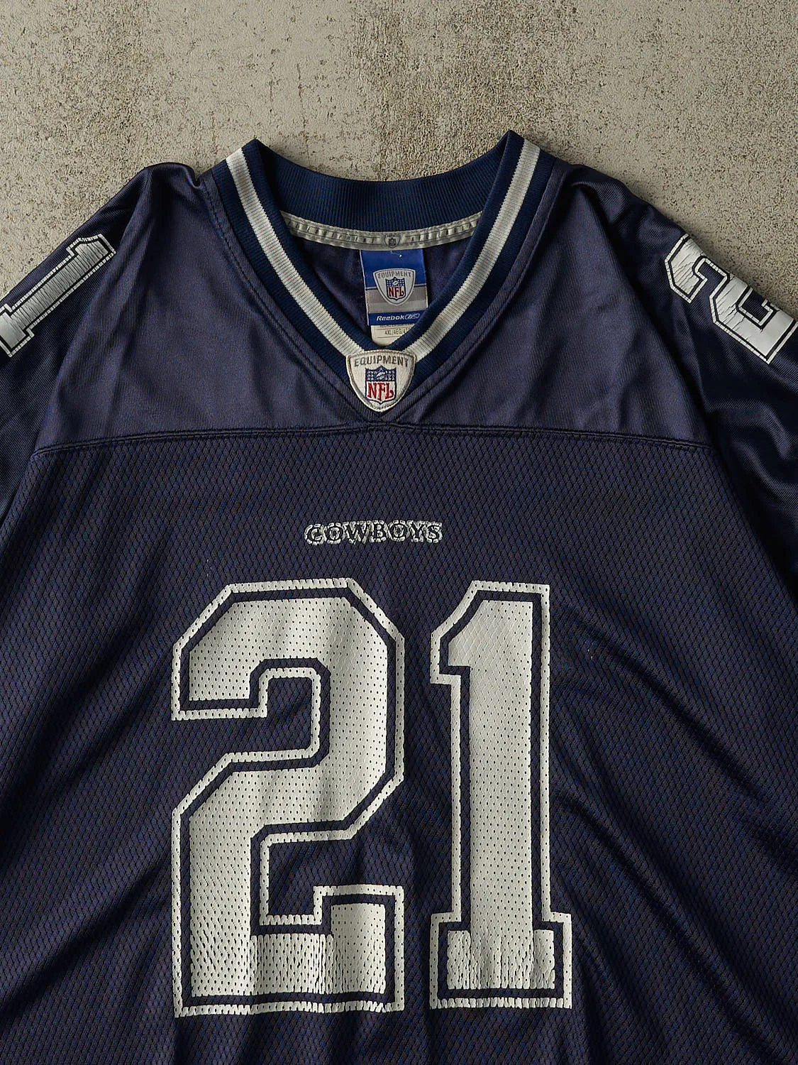 Vintage Y2K Navy Blue Dallas Cowboys Julius Jones #21 Cropped Boxy Jersey (XXXL) sold by Rebalance Vintage product image thumbnail 3