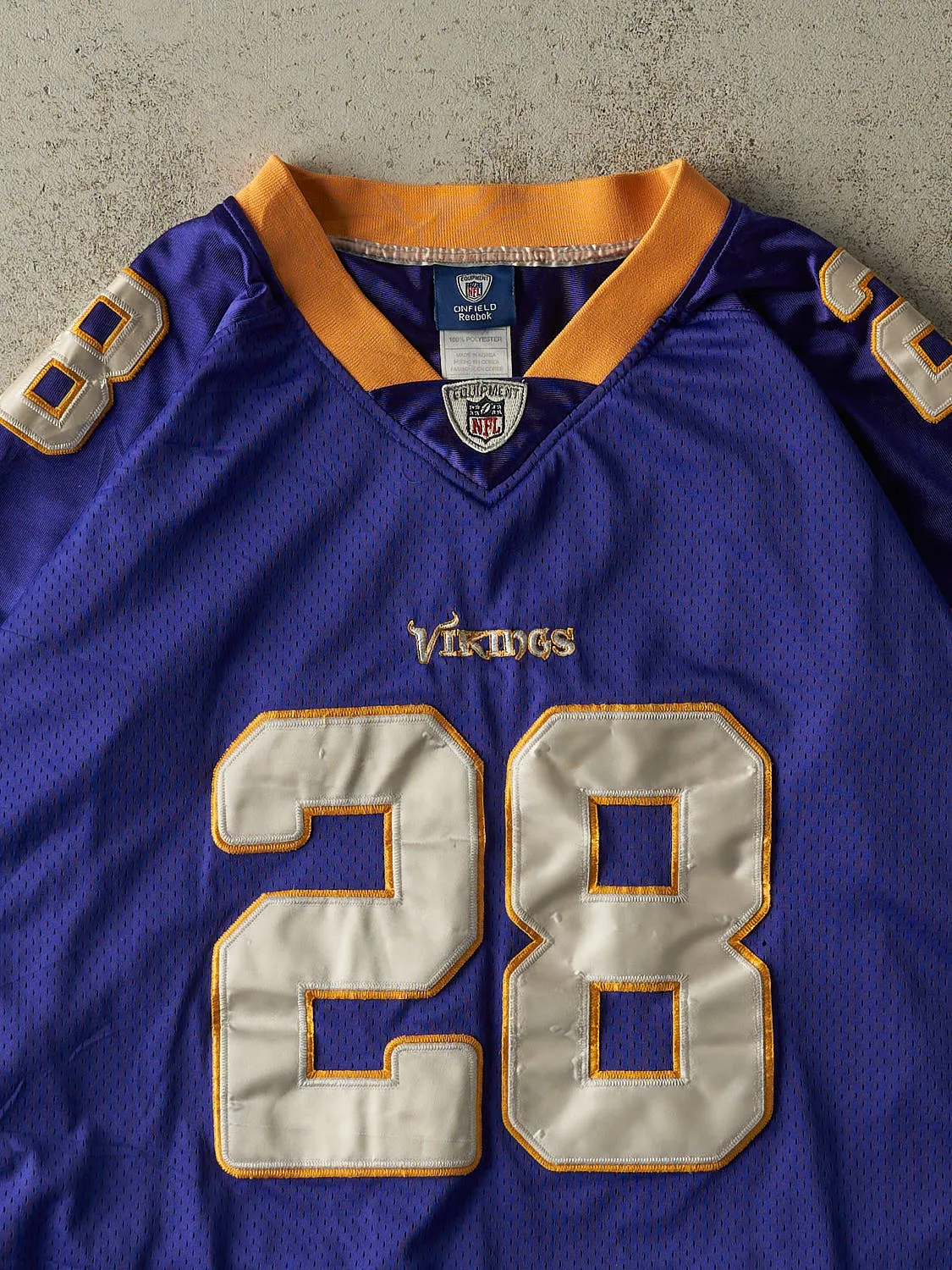 Vintage Y2K Purple Minnesota Vikings Adrian Peterson #28 Cropped Boxy Jersey (XL/XXL) sold by Rebalance Vintage product image thumbnail 3