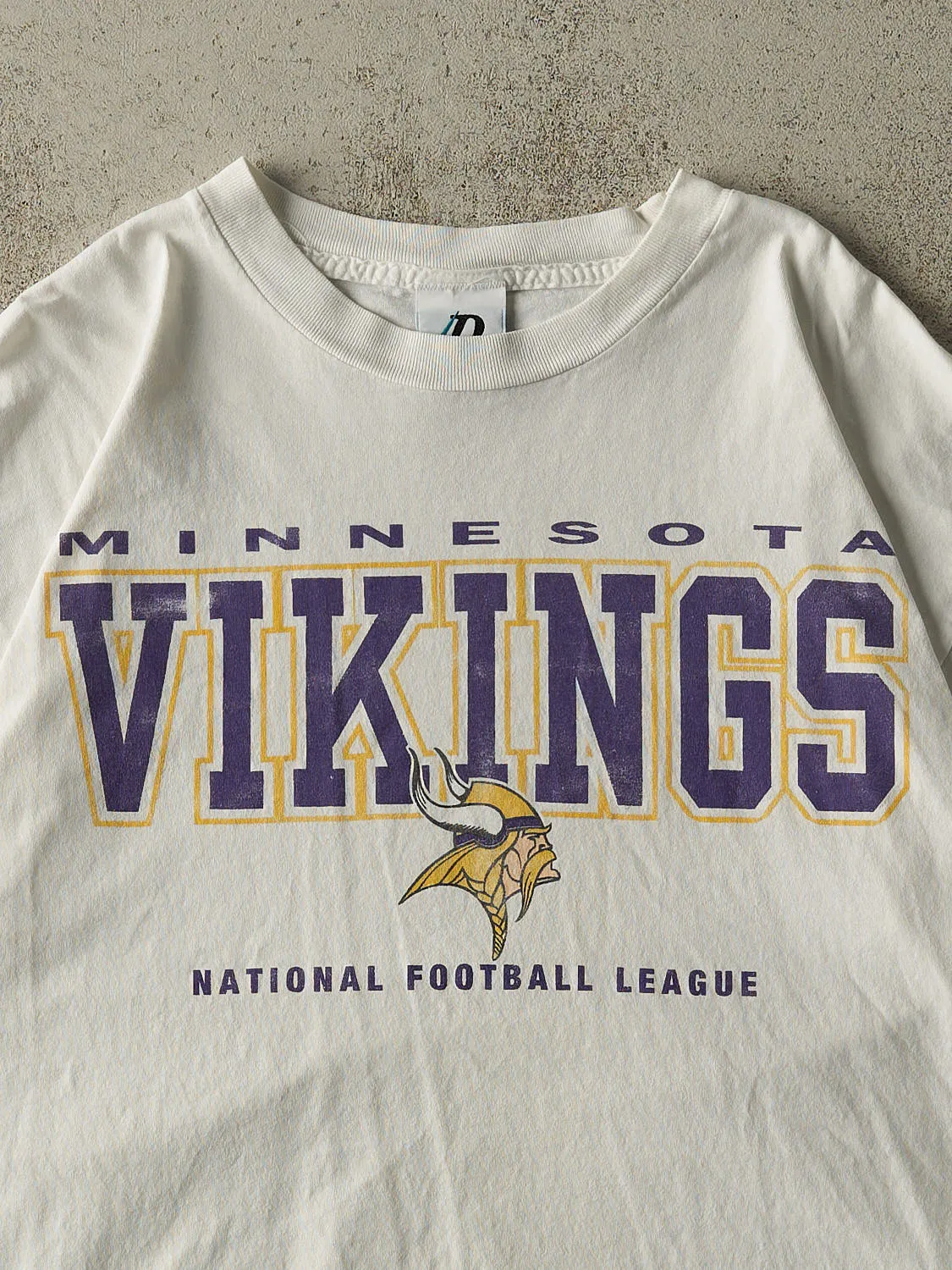 Vintage 90s White Minnesota Vikings Tee (L/XL) sold by Rebalance Vintage product image thumbnail 2