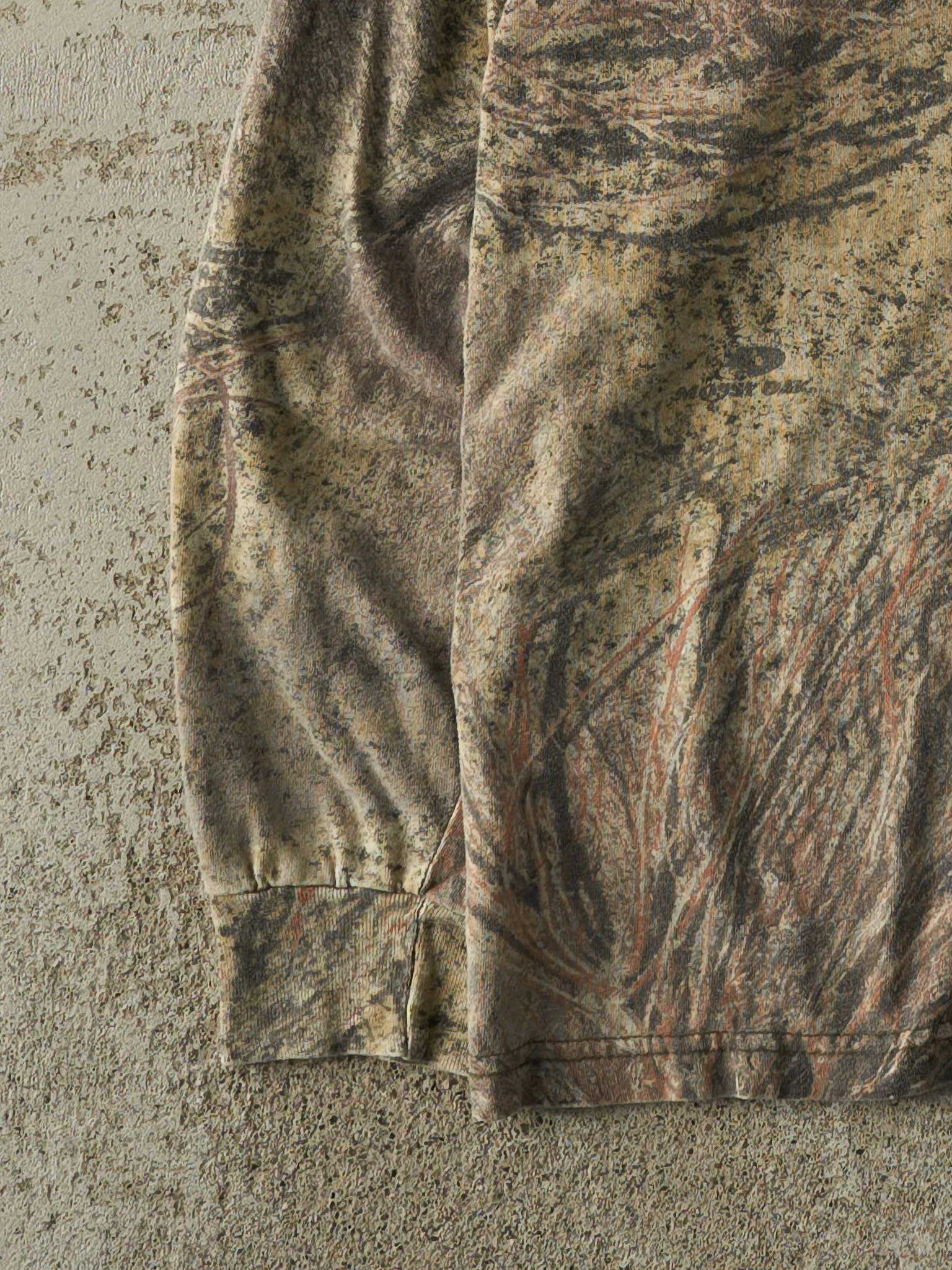 Vintage Y2K Mossy Oak Camo Pocket Long Sleeve (M) sold by Rebalance Vintage product image thumbnail 3