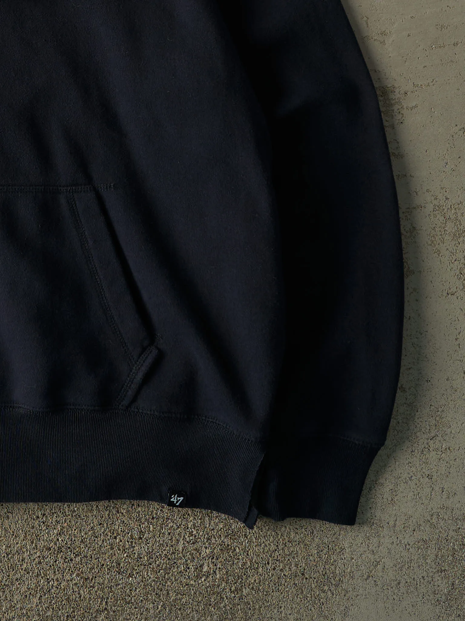 Vintage Y2K Navy Blue New York Yankees Hoodie (XL) sold by Rebalance Vintage product image thumbnail 3